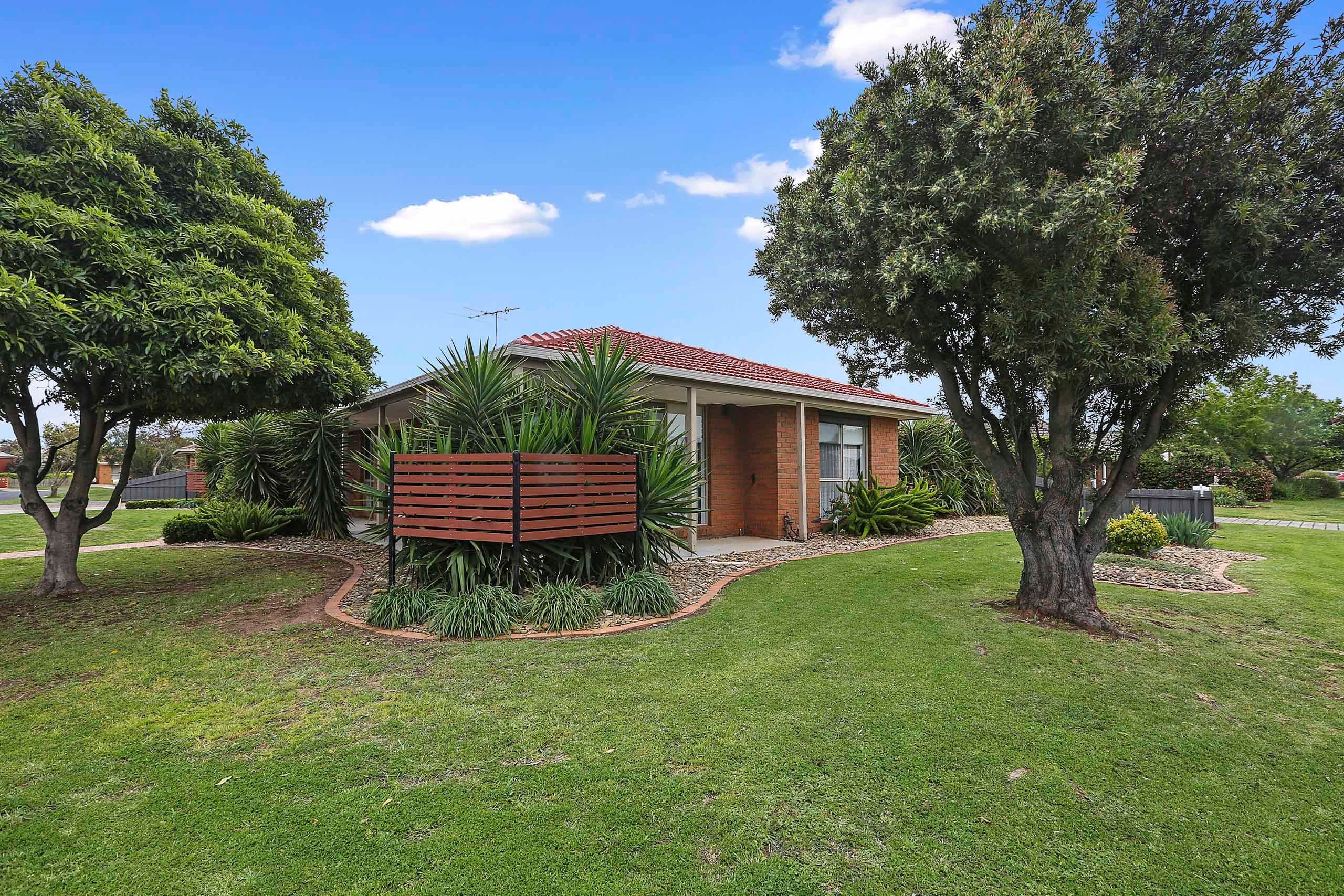 1 Michelle Court, Lara VIC 3212, Lara - Thumbnail 2