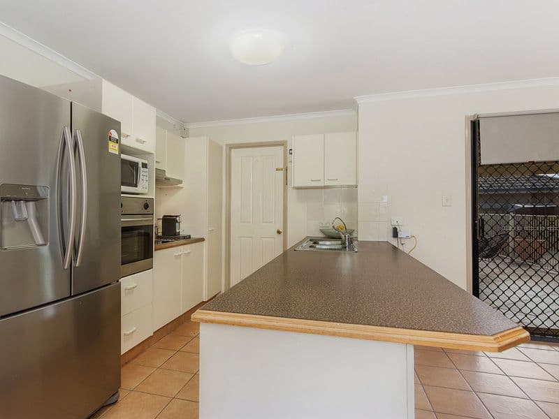 17 Blueash Crescent, Oxenford QLD 4210, Oxenford - Thumbnail 6