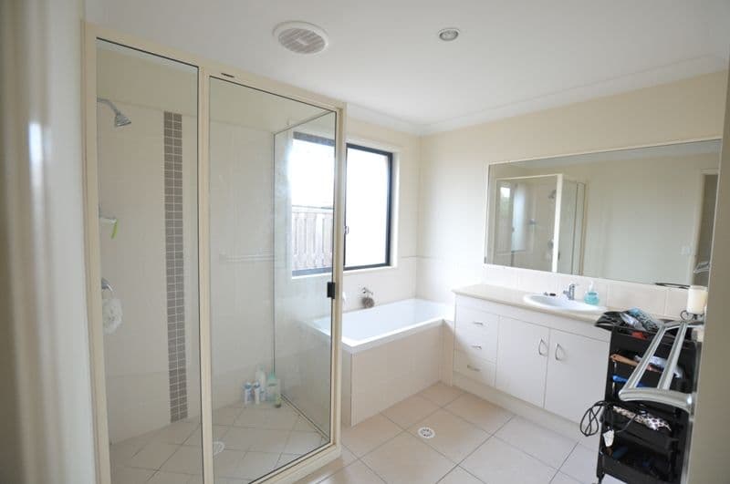 14 Whitehaven Drive, BLACKS BEACH QLD 4740, Blacks Beach - Thumbnail 8