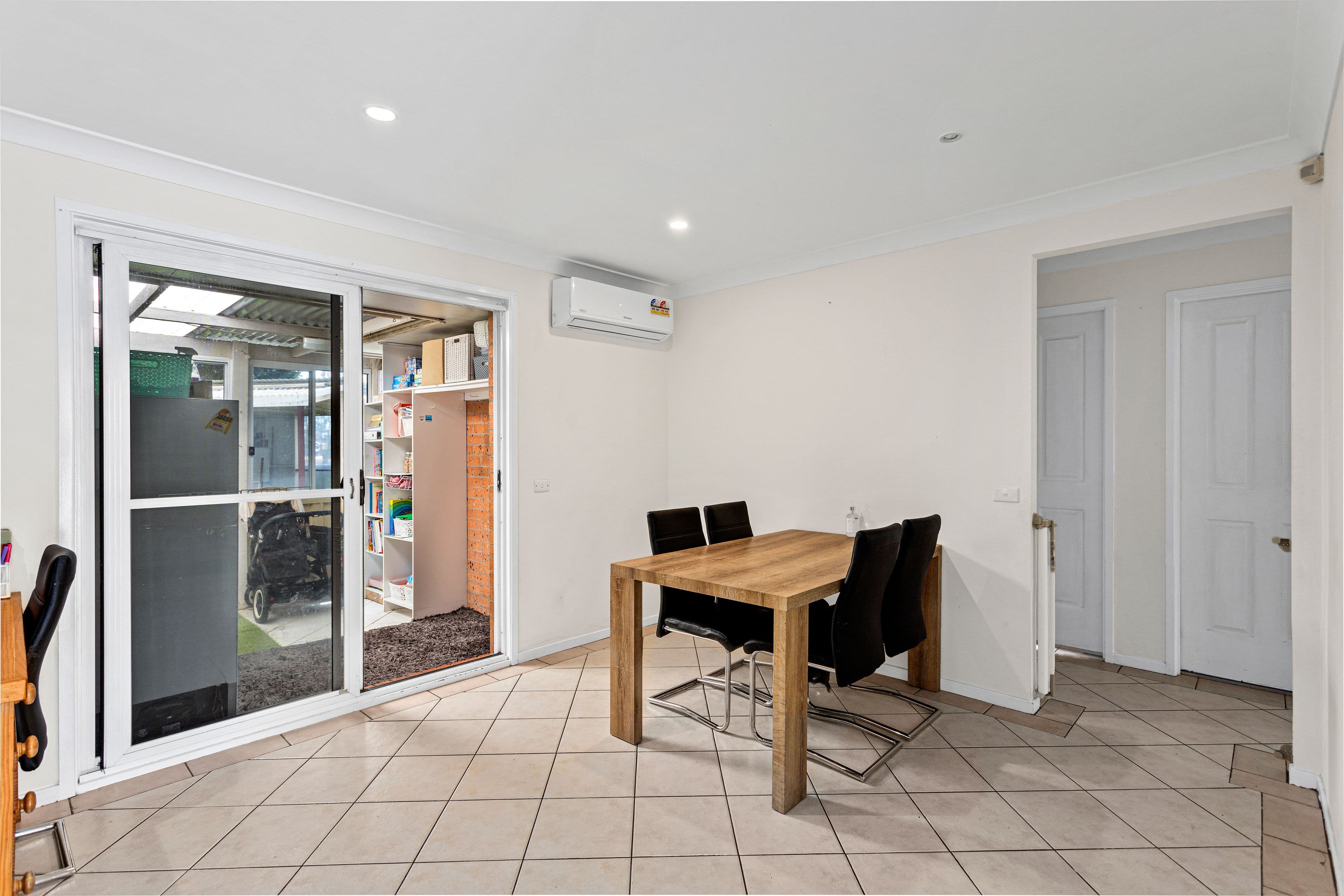 25 Macleay Place, Albion Park NSW 2527, Albion Park - Thumbnail 3