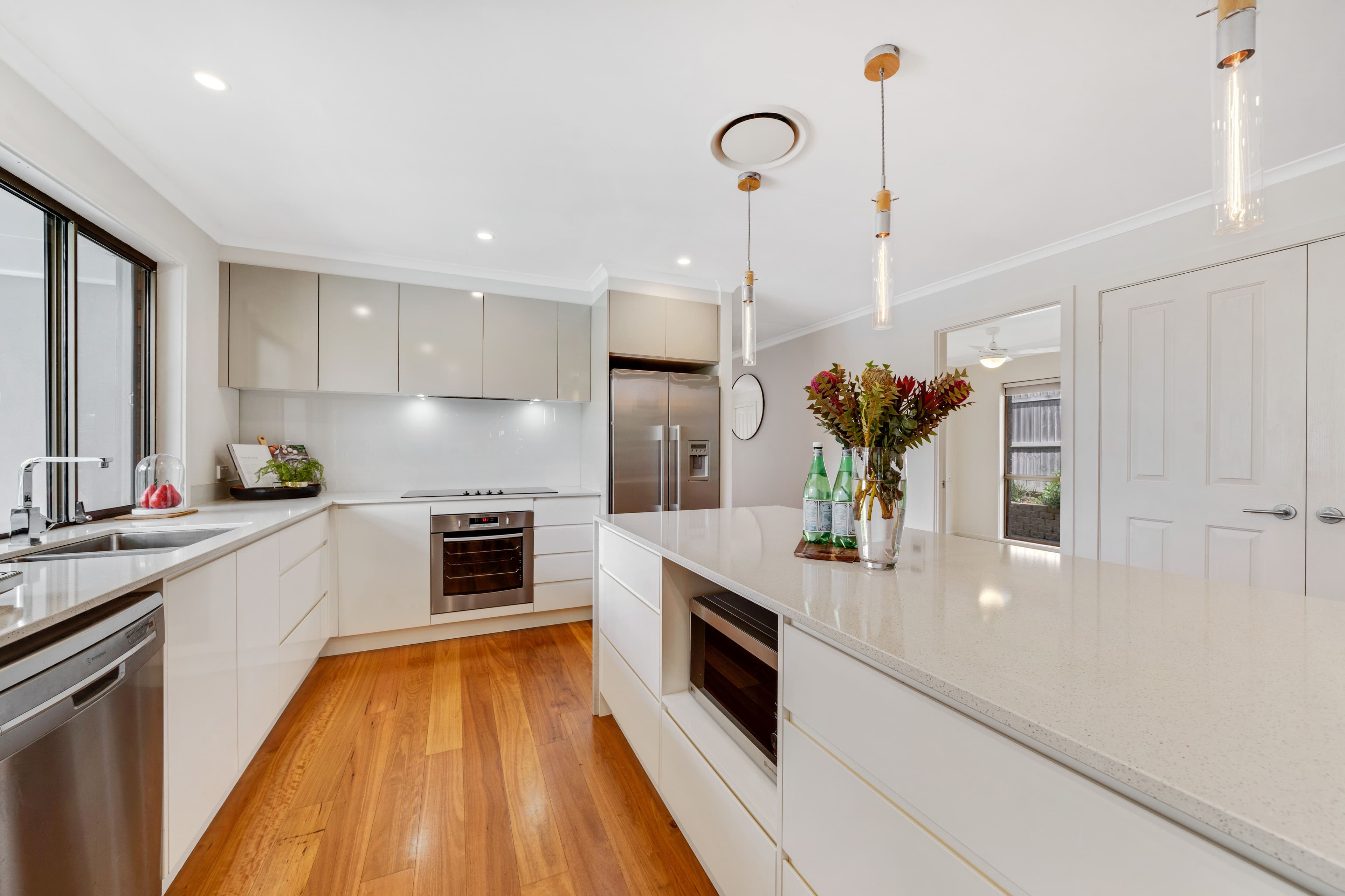 57 Allamanda Drive, Daisy Hill QLD 4127, Daisy Hill - Thumbnail 6