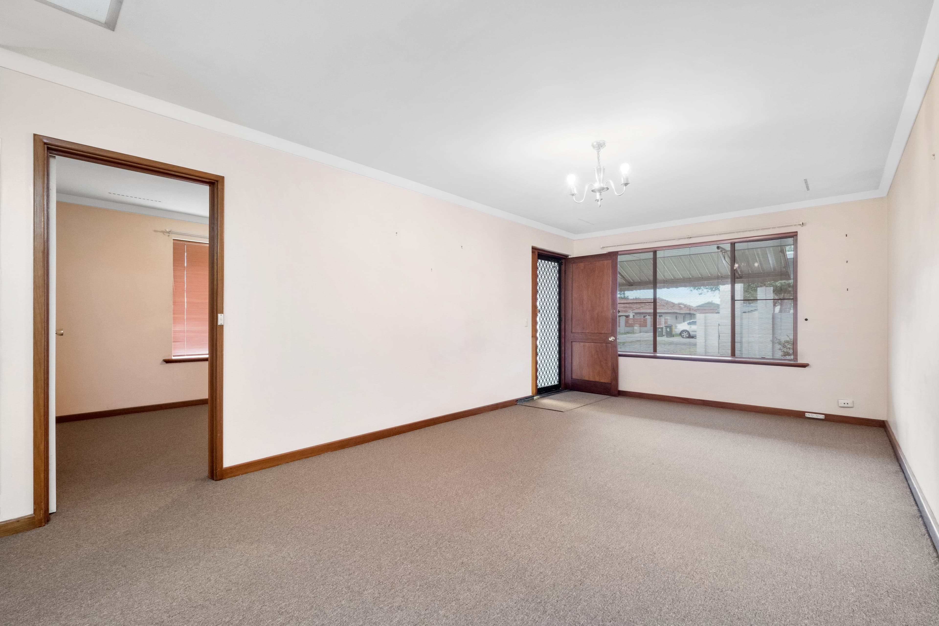 17 Anchorage Drive, Raby Bay QLD 4163, Cleveland - Thumbnail 4