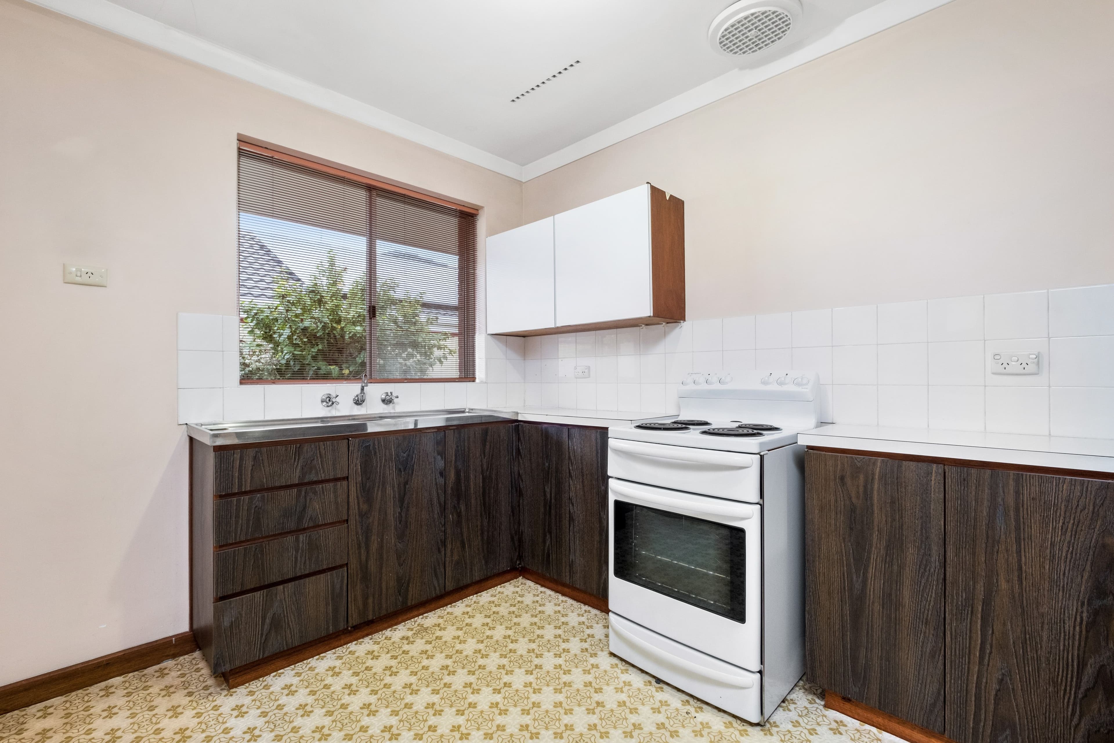 17 Anchorage Drive, Raby Bay QLD 4163, Cleveland - Thumbnail 8
