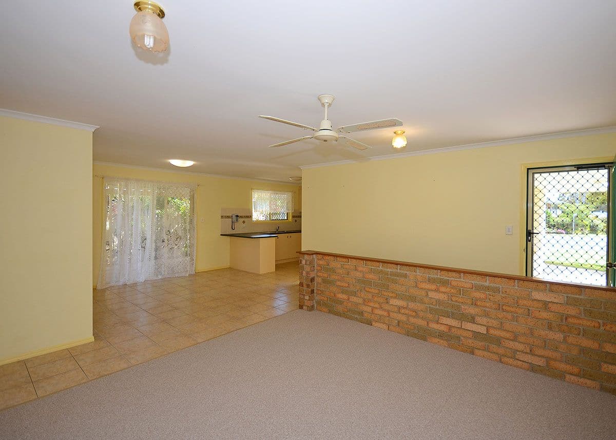 22 Wattle Street, POINT VERNON QLD 4655, Point Vernon - Thumbnail 5
