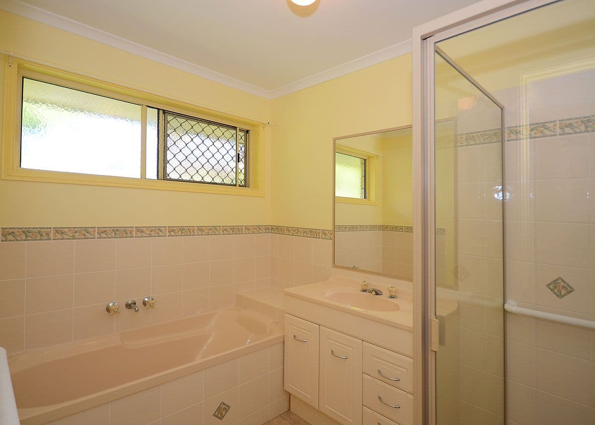22 Wattle Street, POINT VERNON QLD 4655, Point Vernon - Thumbnail 6