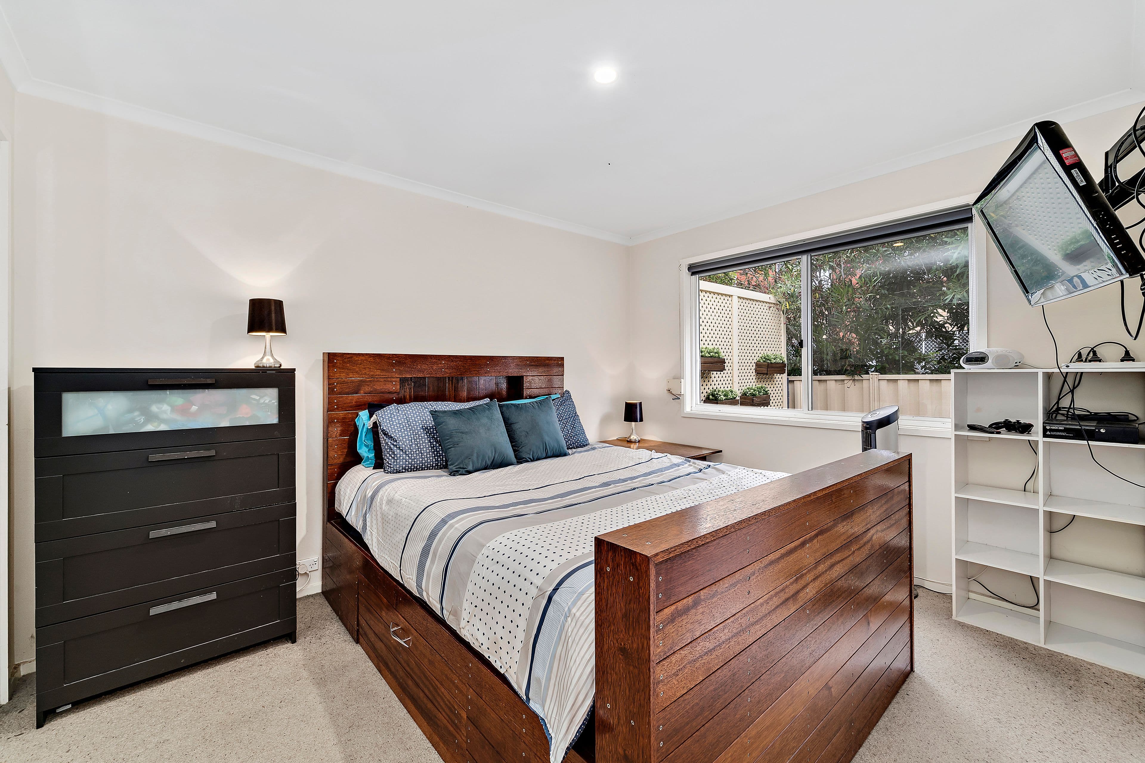 65 Macquoid Street, Queanbeyan NSW 2620, Queanbeyan East - Thumbnail 4