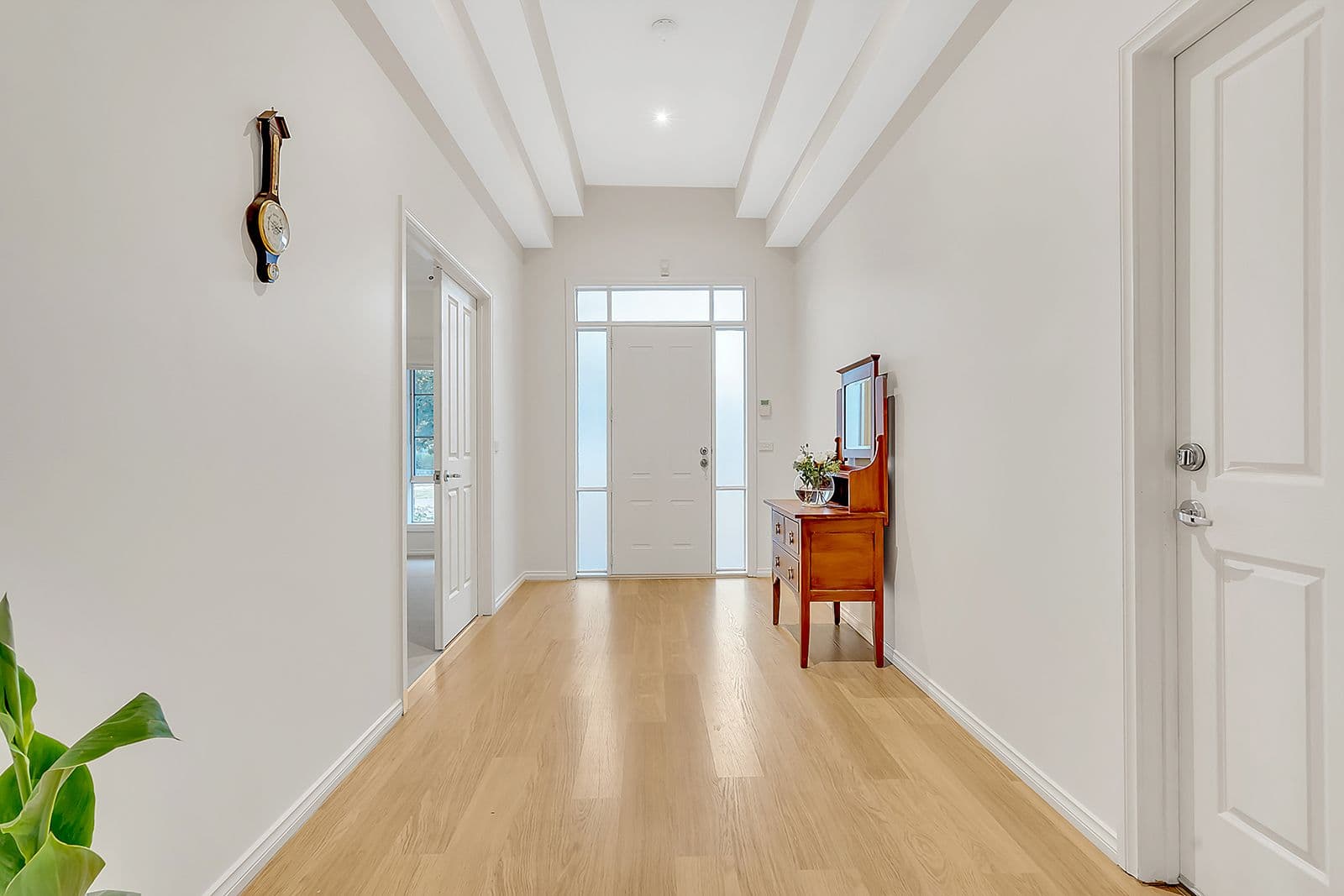 10 Oakville Place, Craigieburn VIC 3064, Craigieburn - Thumbnail 3