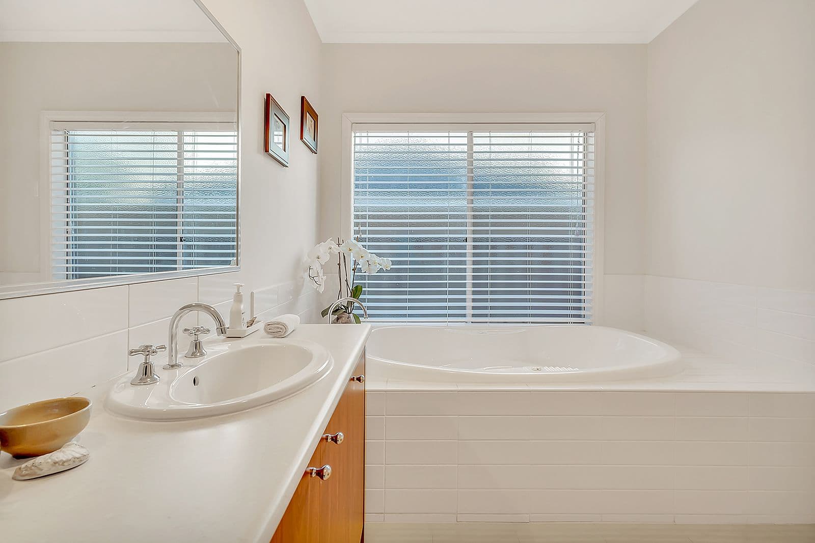 10 Oakville Place, Craigieburn VIC 3064, Craigieburn - Thumbnail 7