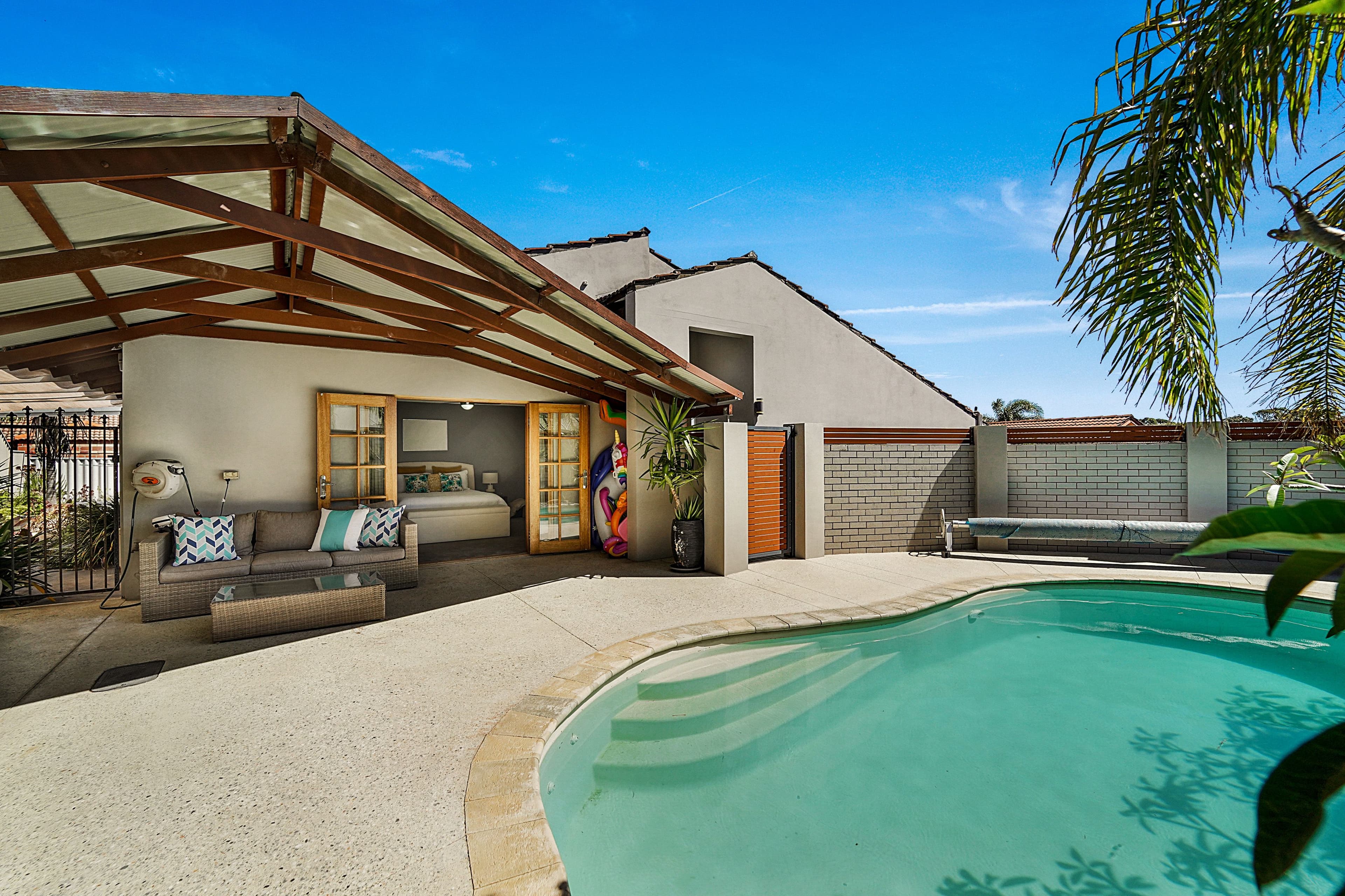 5 Gael Place, Kallaroo WA 6025, Kallaroo - Thumbnail 2