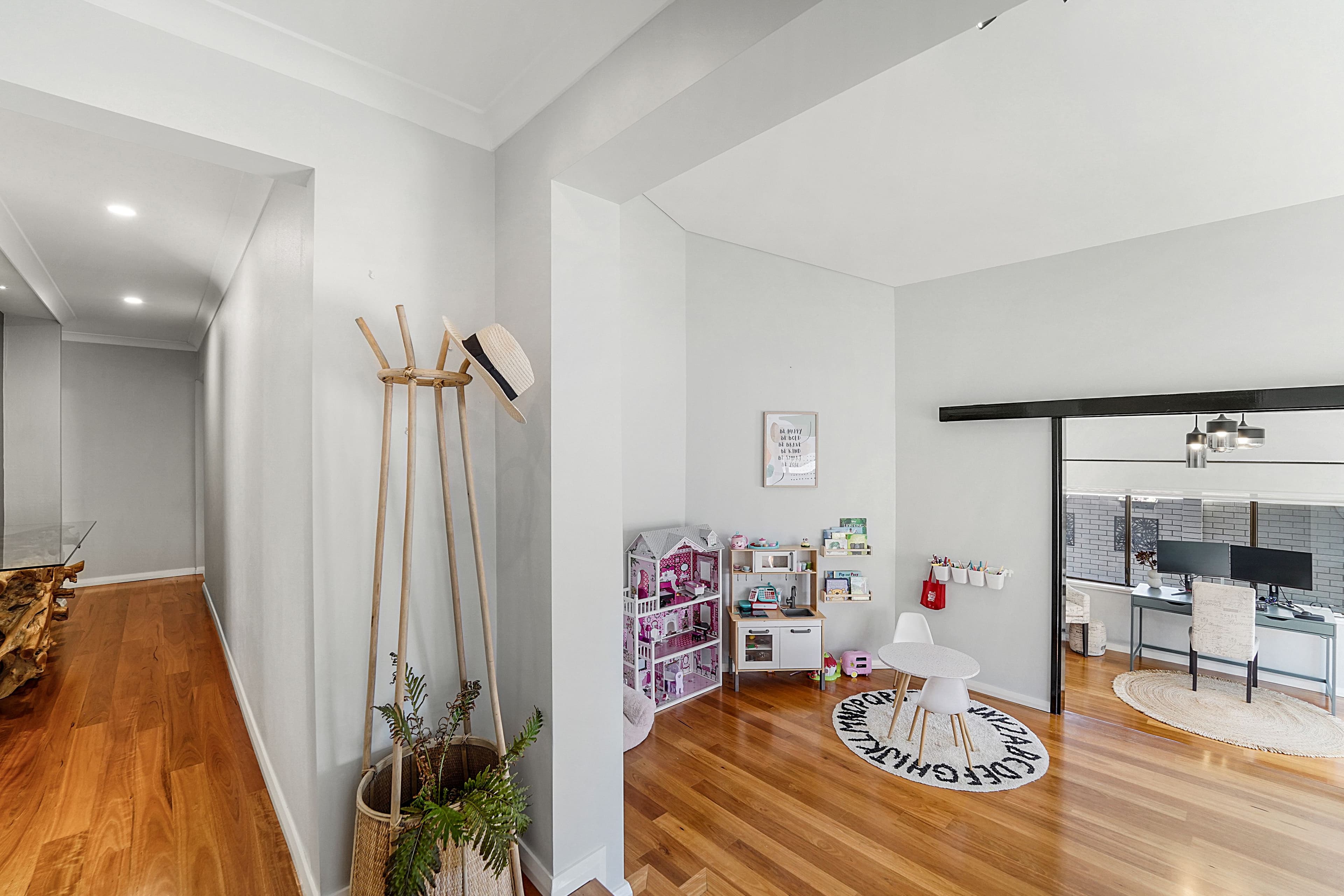 5 Gael Place, Kallaroo WA 6025, Kallaroo - Thumbnail 4