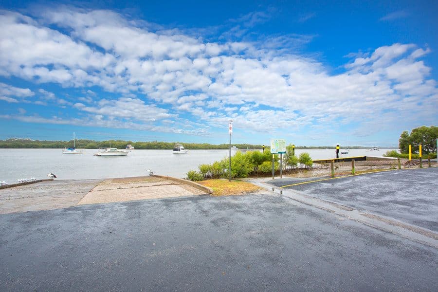 13 Dwyer Street, BEACHMERE QLD 4510, Beachmere - Thumbnail 4