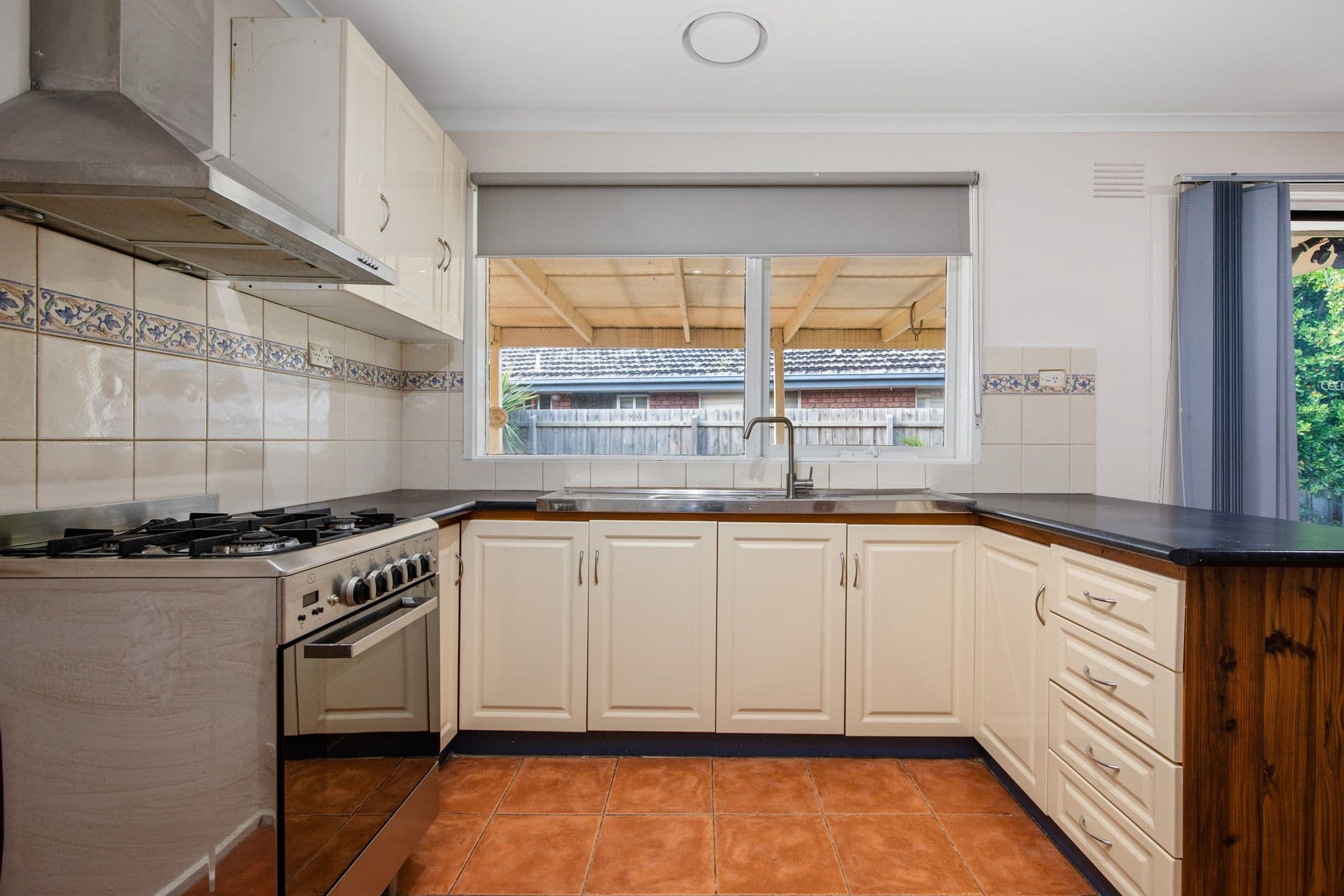 1 Gloucester Court, Werribee VIC 3030, Werribee - Thumbnail 4