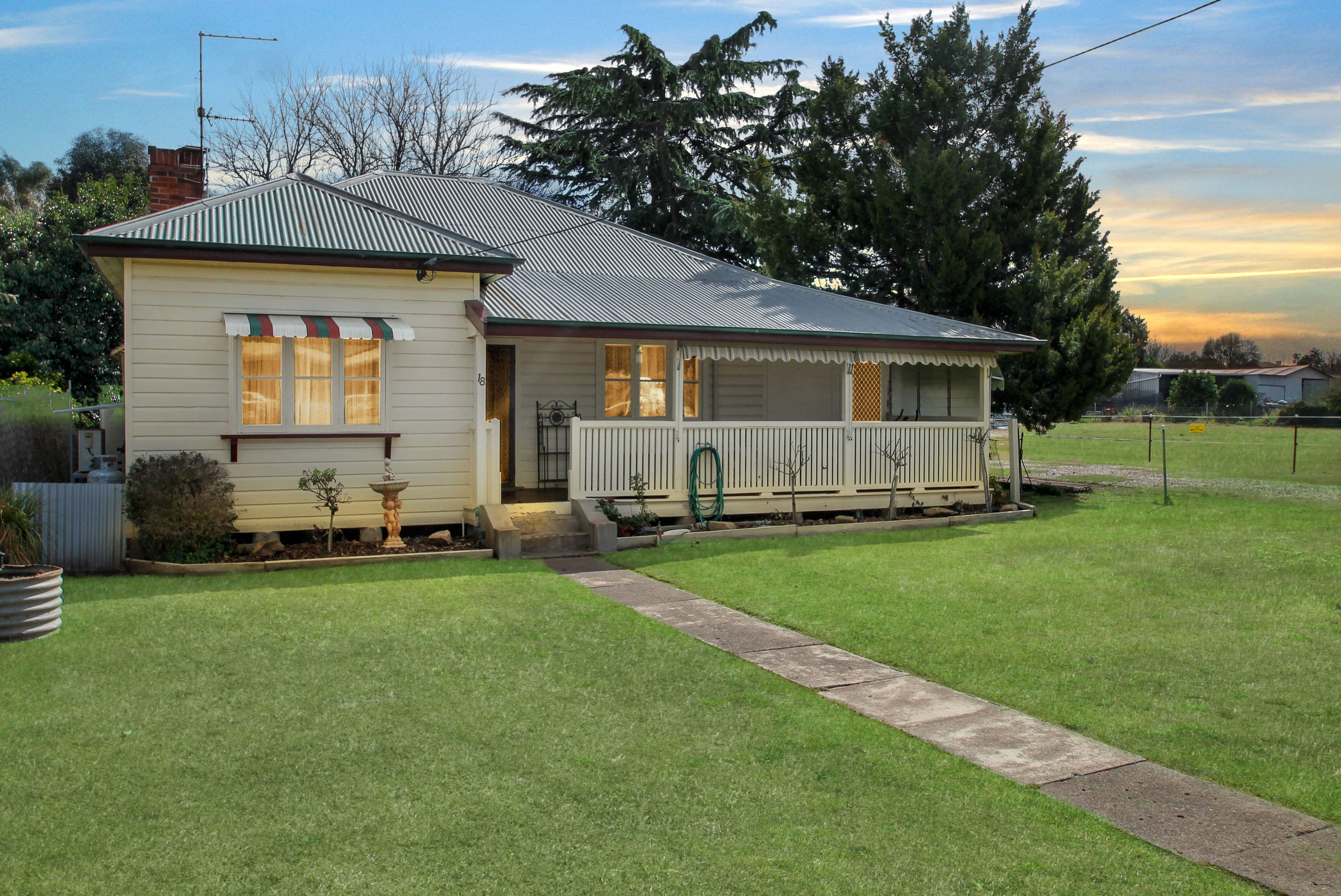 285 Great Ocean Road, Marengo - Image 1