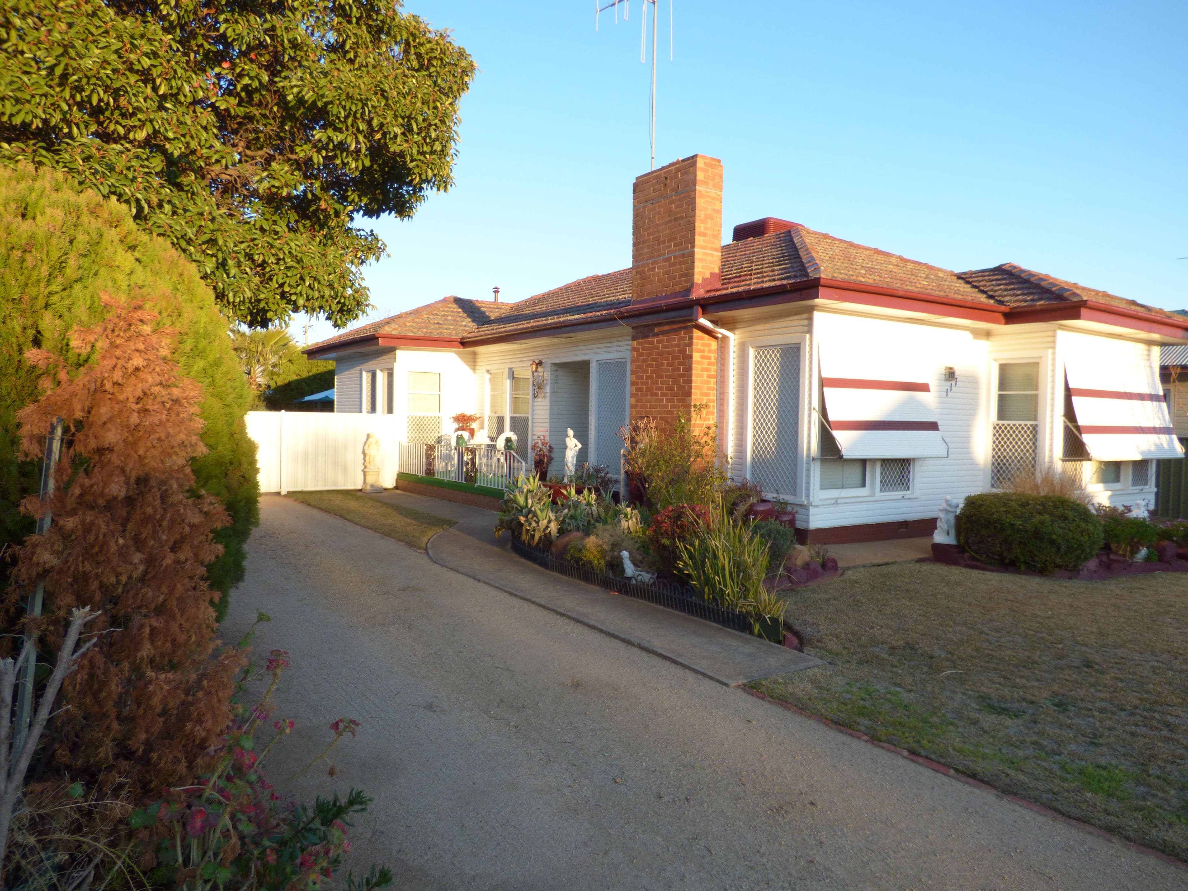 117 Farnell Street, Forbes - Image 1