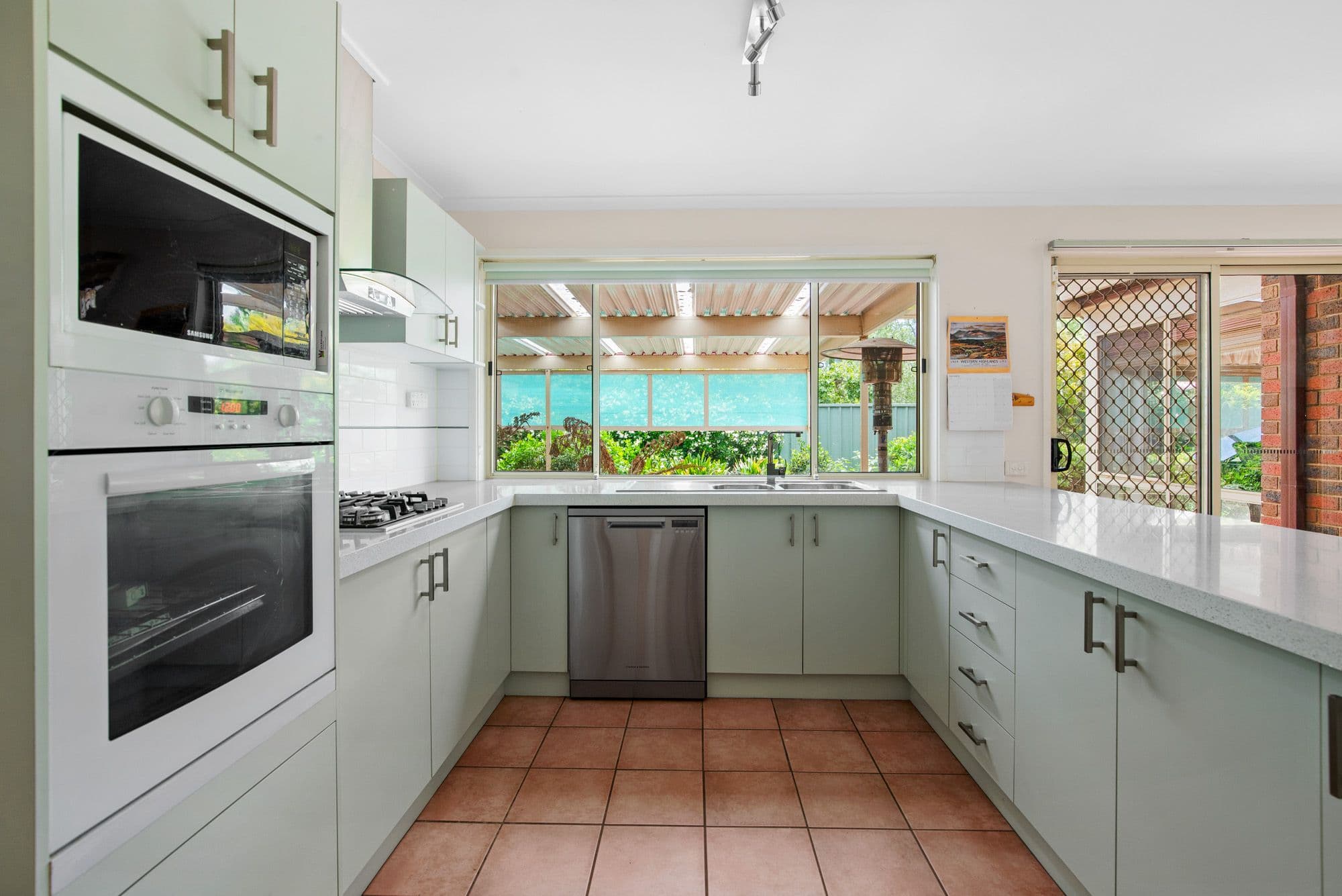 2 Birch Court, Wyndham Vale VIC 3024, Wyndham Vale - Thumbnail 2