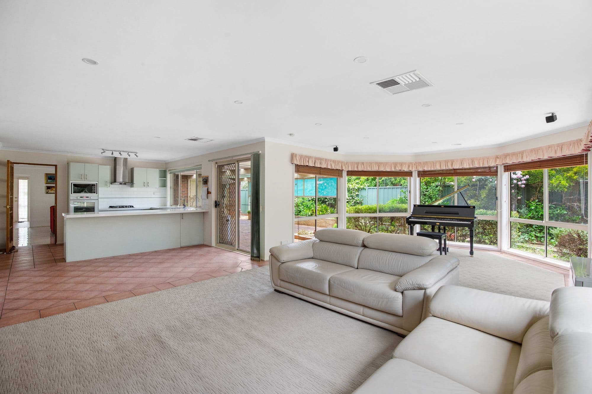 2 Birch Court, Wyndham Vale VIC 3024, Wyndham Vale - Thumbnail 4