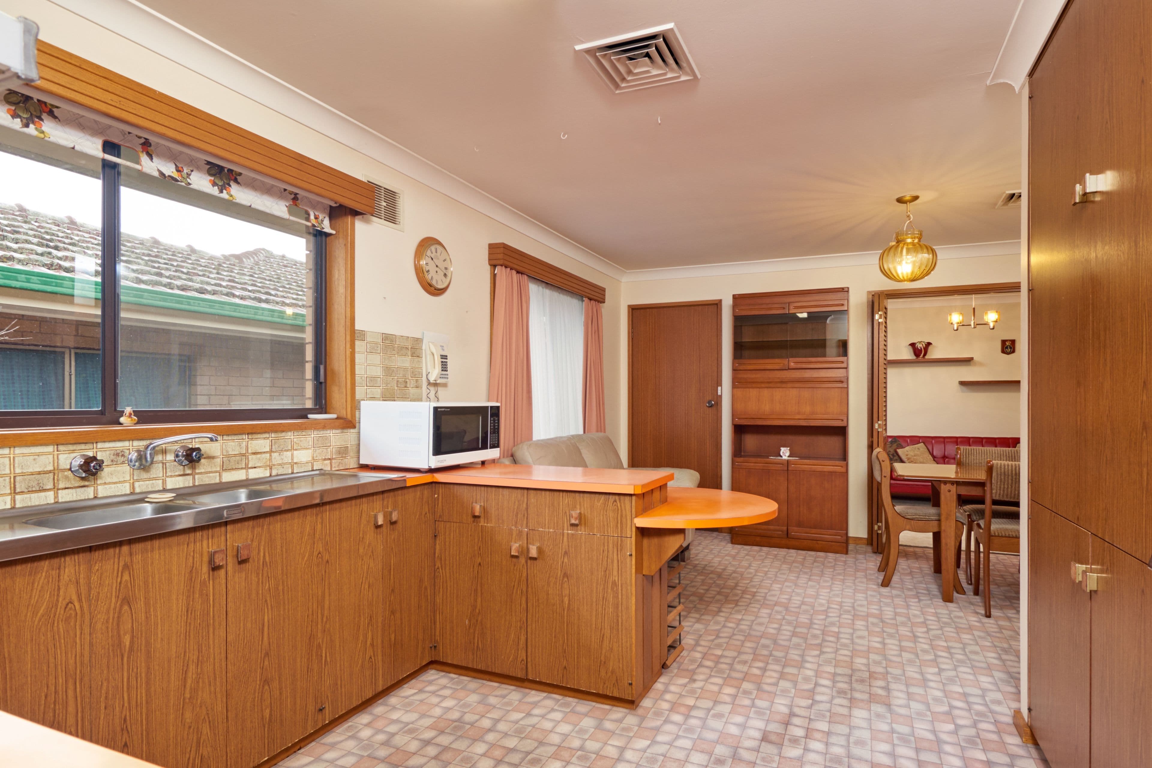 19 Eastlake Drive, Lake Albert - Thumbnail 2
