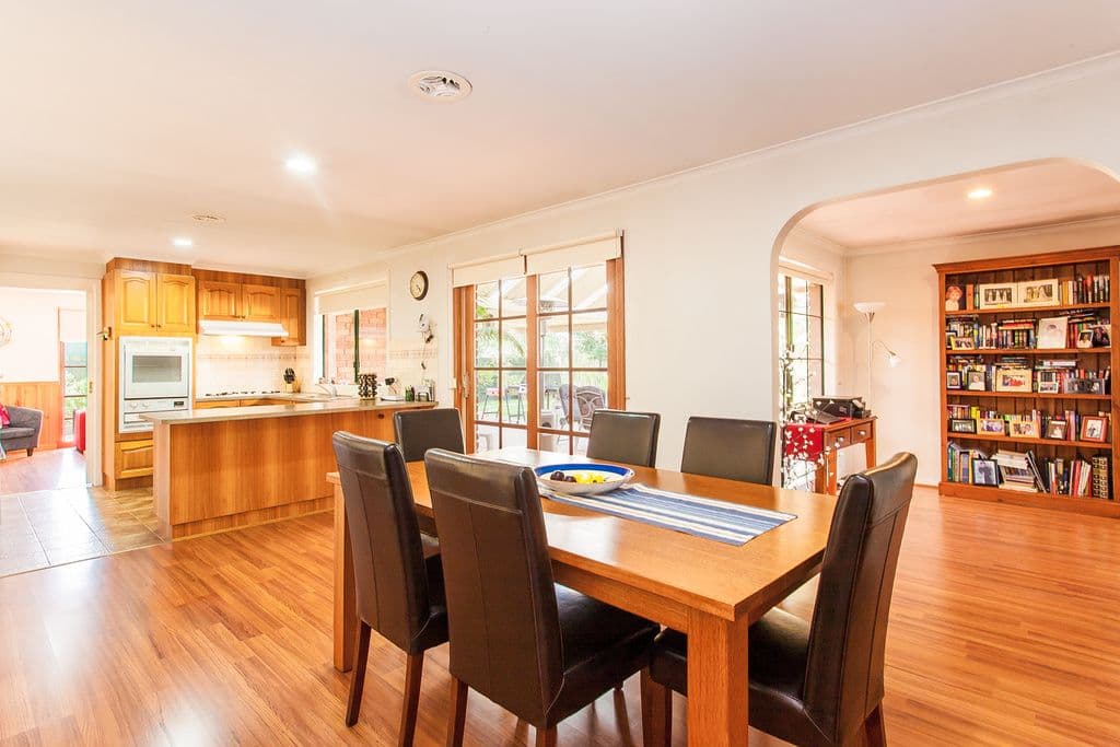 7 Dulcify Court, Melton West VIC 3337, Melton West - Thumbnail 2