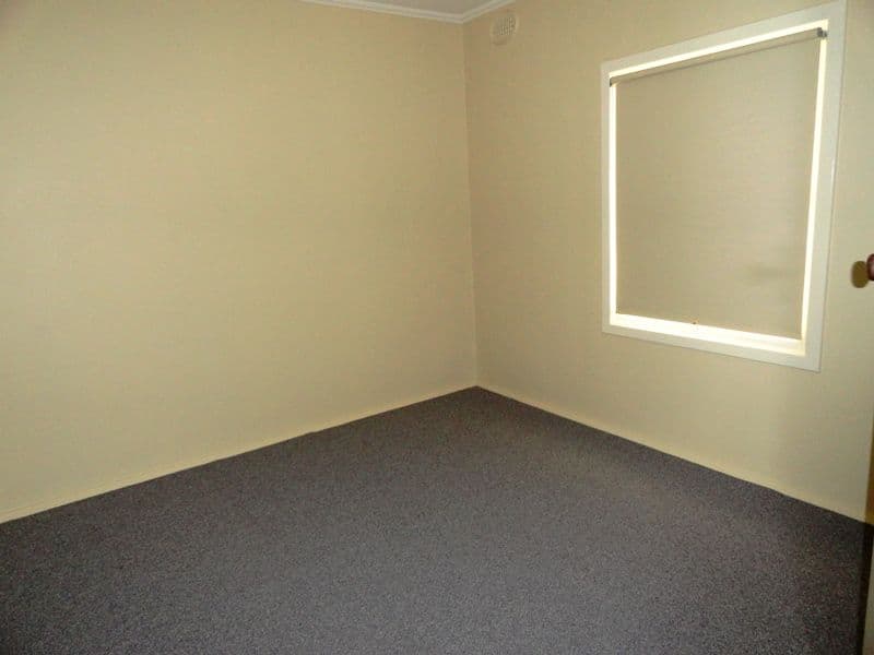 14 Moonta Crescent, Port Lincoln SA 5606, Port Lincoln - Thumbnail 2