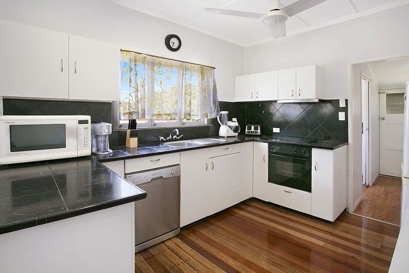 695 Oxley Road, CORINDA QLD 4075, Corinda - Thumbnail 2