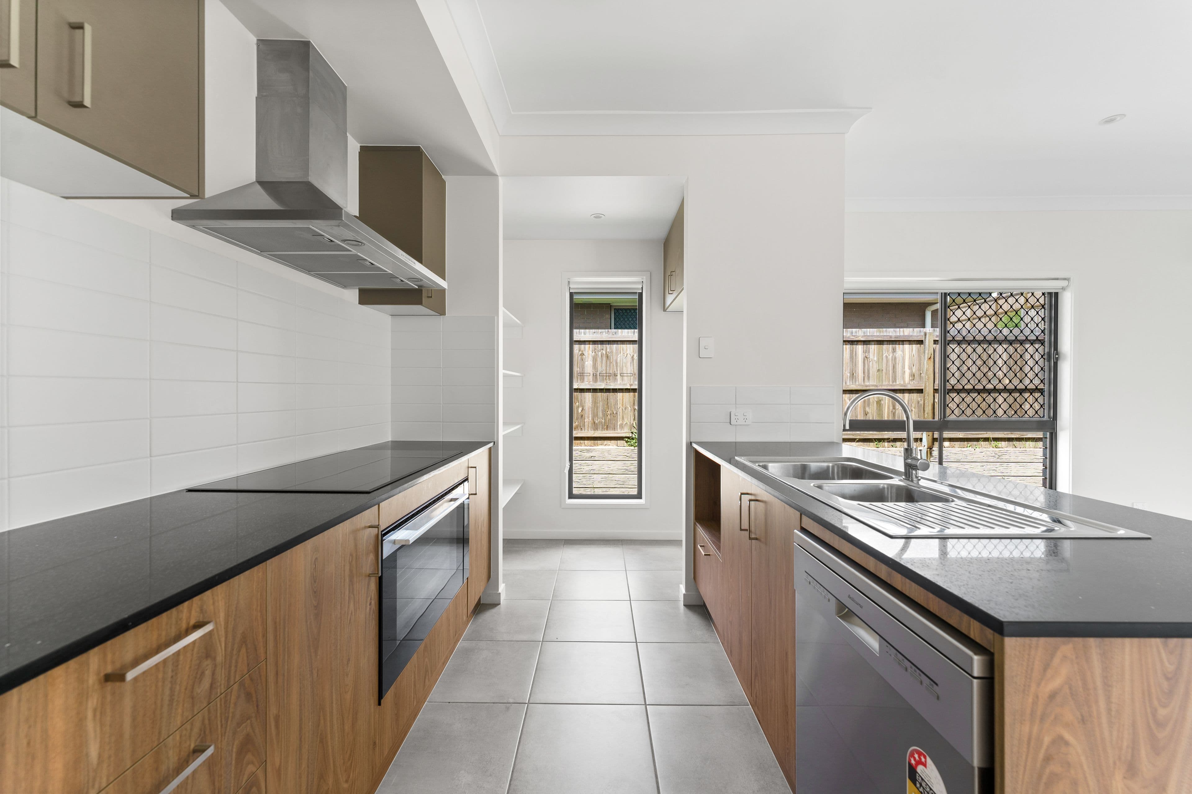 5 Vail Street, Logan Reserve QLD 4133, Logan Reserve - Thumbnail 5