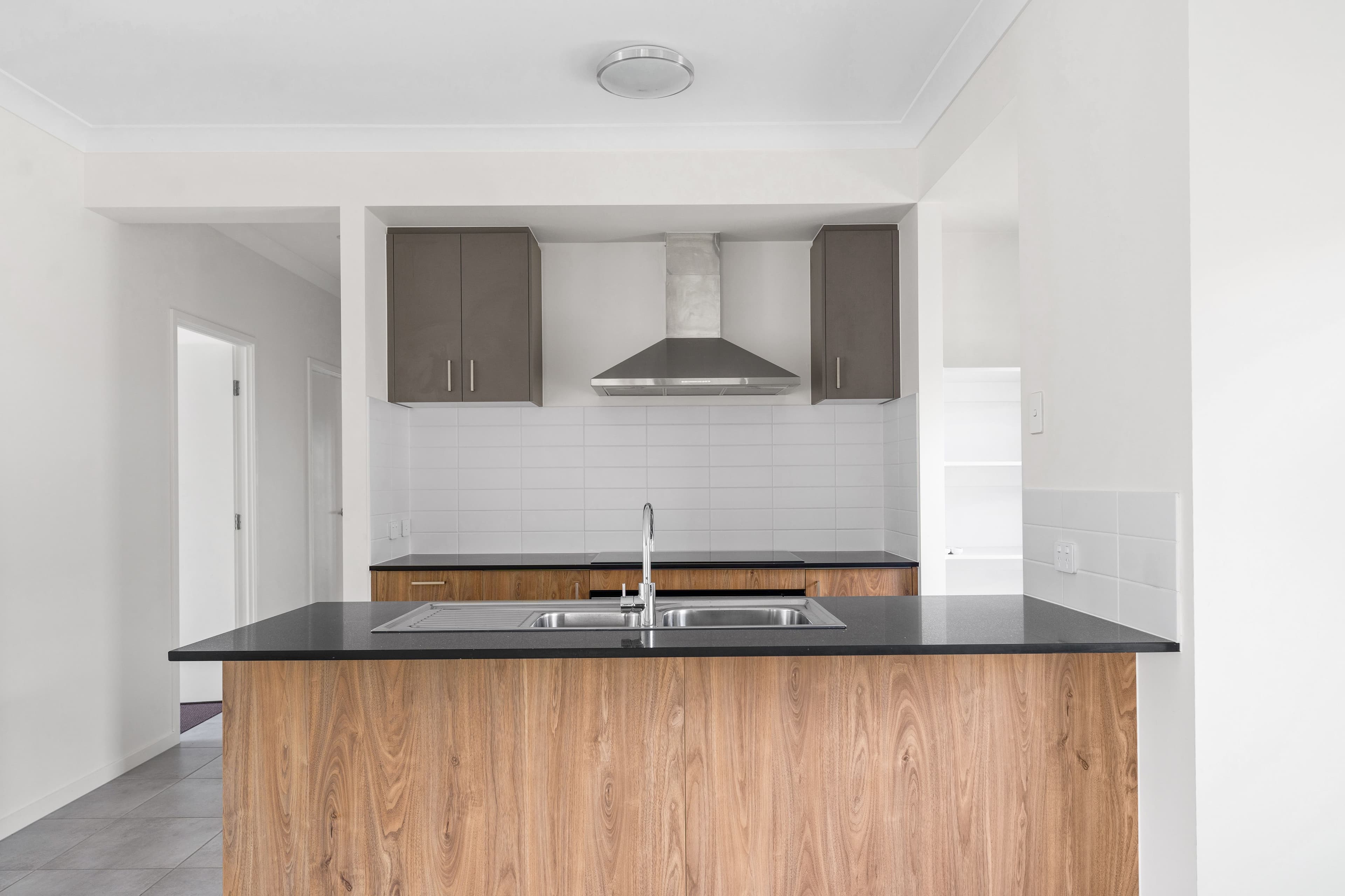 5 Vail Street, Logan Reserve QLD 4133, Logan Reserve - Thumbnail 6