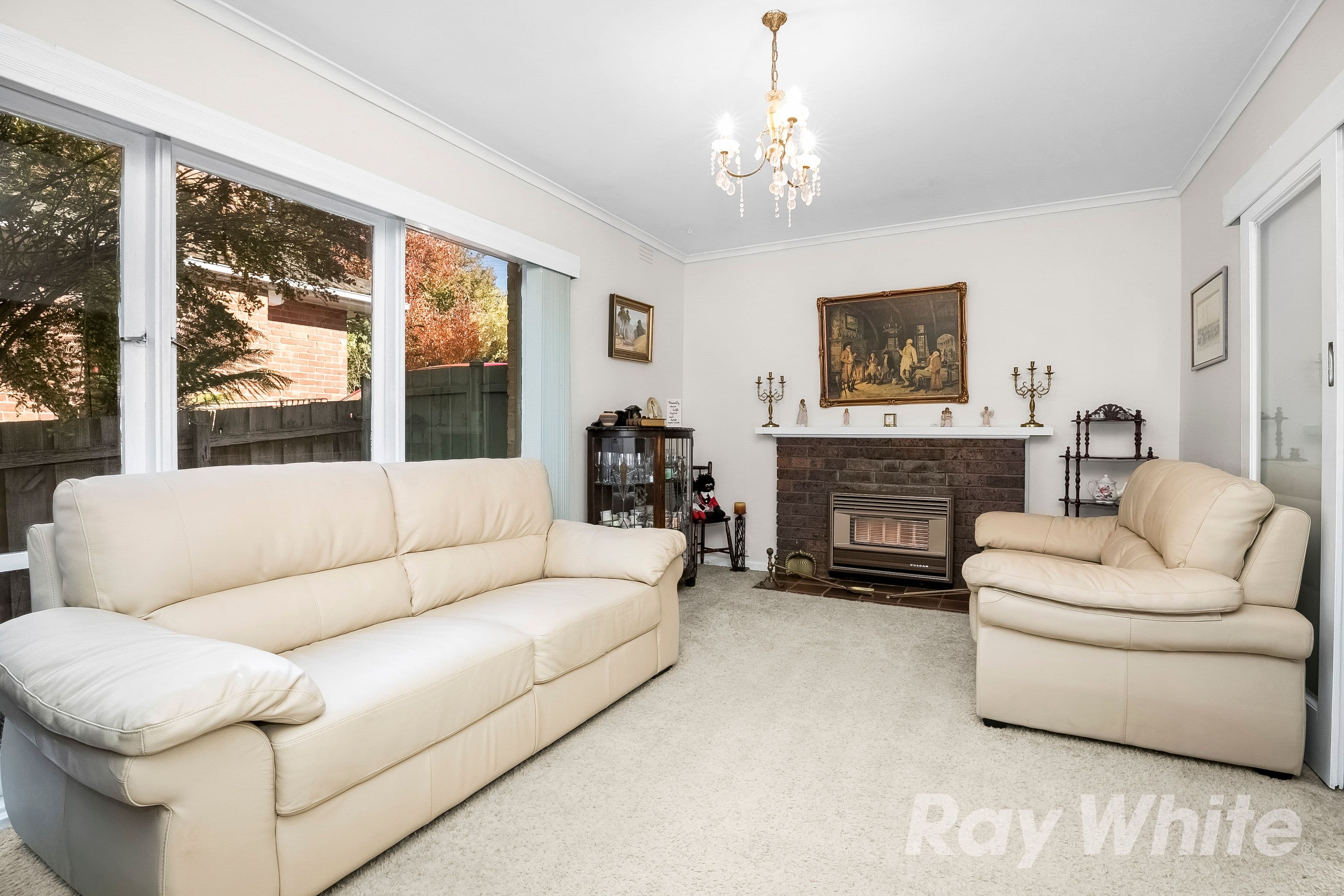 30 Howell Drive, Mount Waverley VIC 3149, Mount Waverley - Thumbnail 2