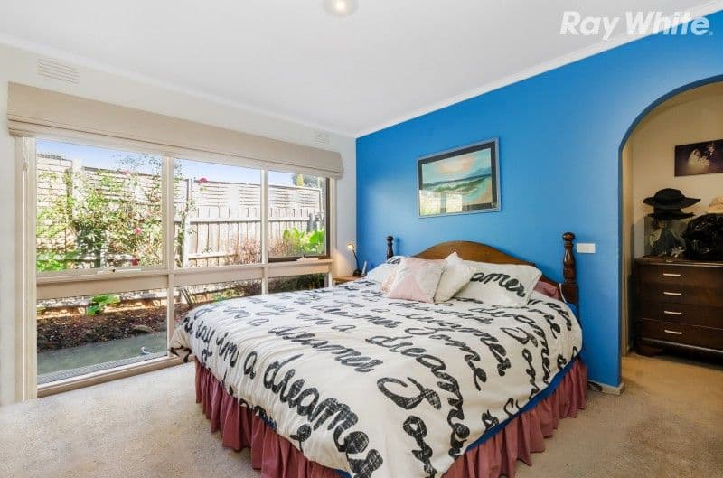 11 Folkstone Crescent, Ferntree Gully VIC 3156, Ferntree Gully - Thumbnail 2