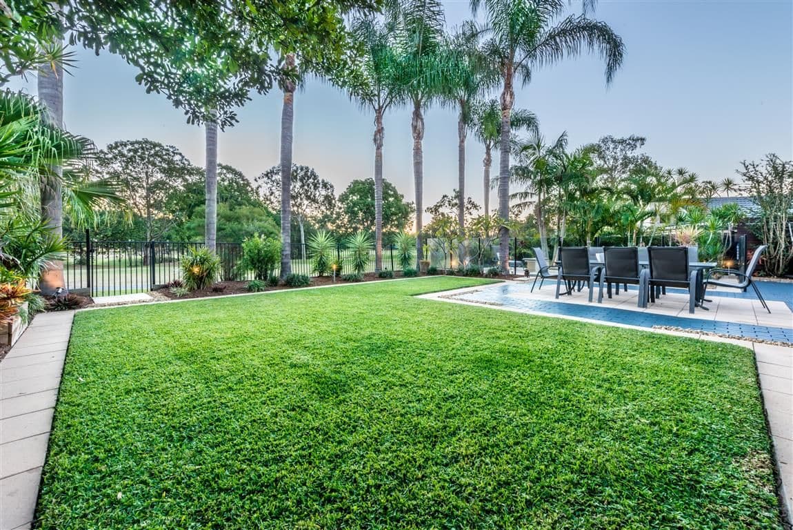 4 Midvale Place, HELENSVALE QLD 4212, Helensvale - Thumbnail 2