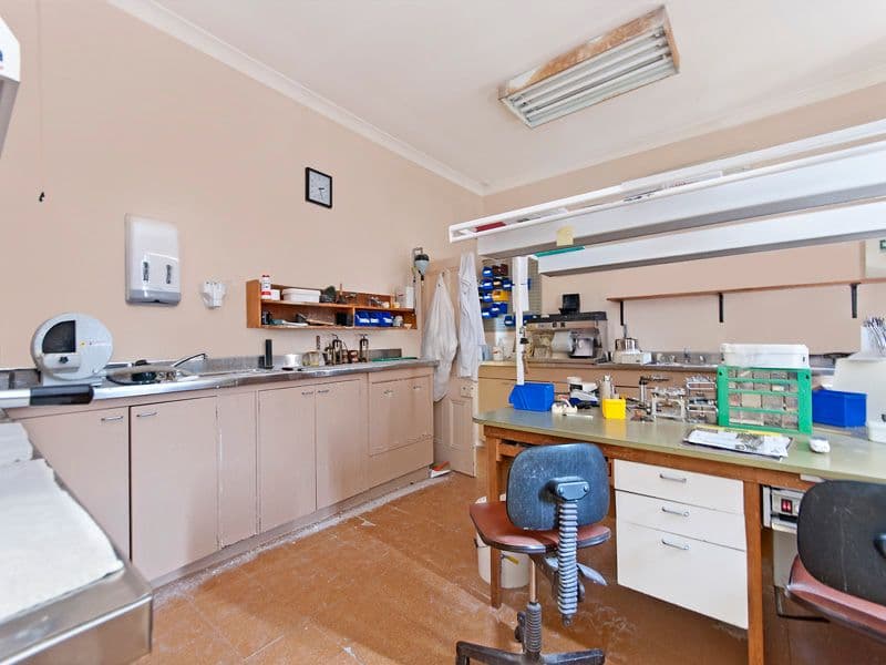 438 Raglan Parade, WARRNAMBOOL VIC 3280, Warrnambool - Thumbnail 4