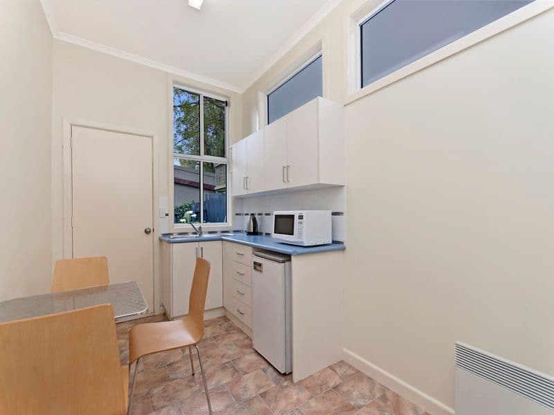 438 Raglan Parade, WARRNAMBOOL VIC 3280, Warrnambool - Thumbnail 5