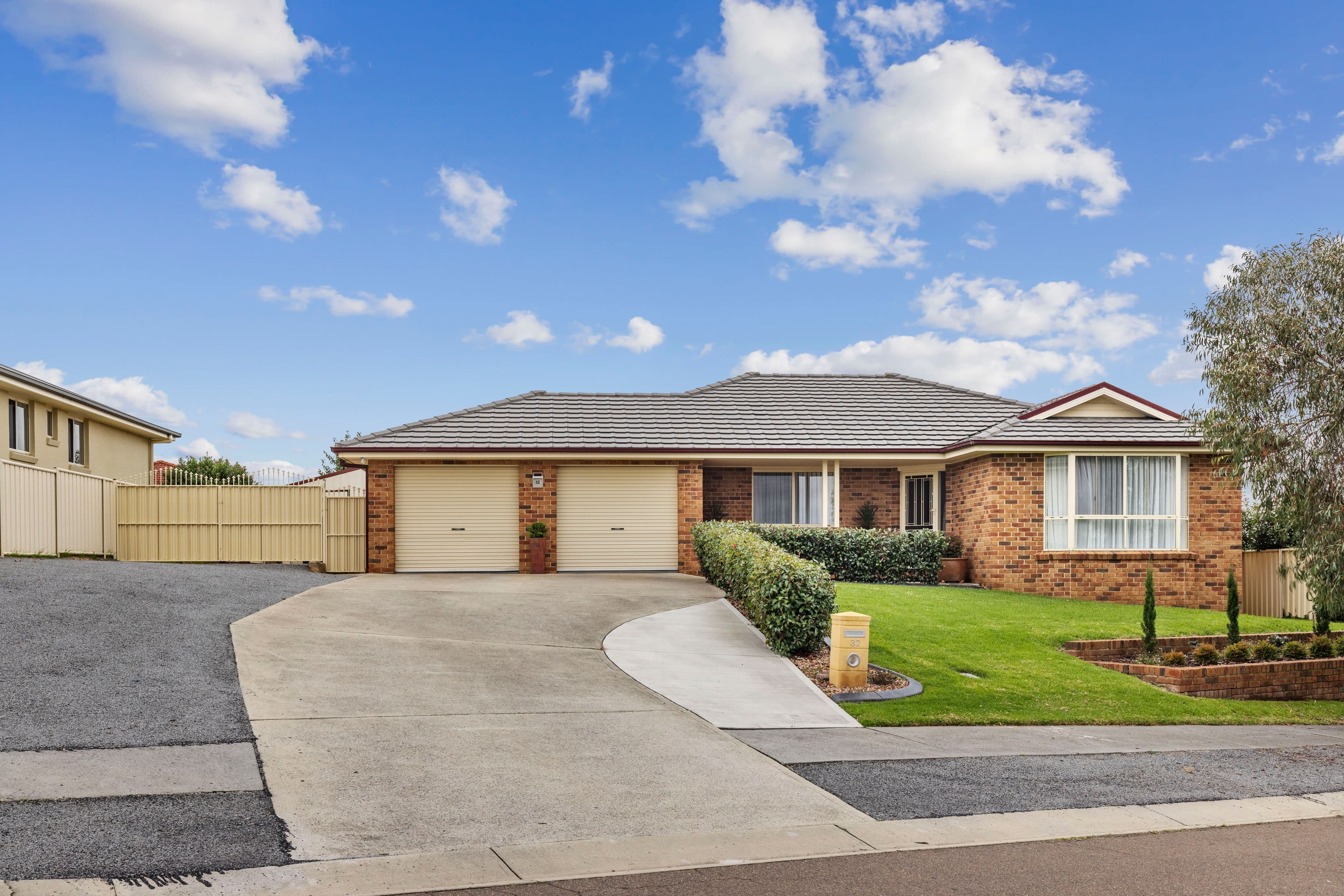 32 Crestwood Drive, Goulburn NSW 2580, Goulburn - Image 1