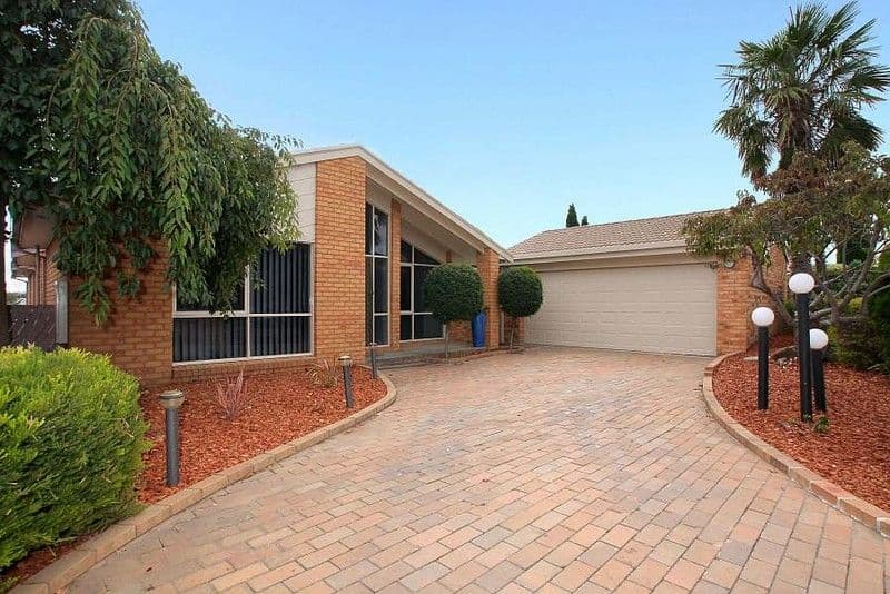 13 Haideh Place, WANTIRNA SOUTH VIC 3152, Wantirna South - Image 1
