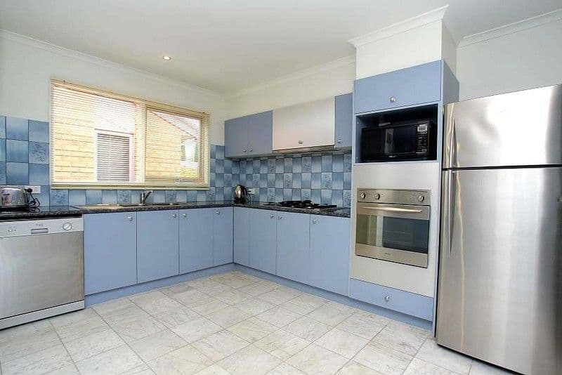 13 Haideh Place, WANTIRNA SOUTH VIC 3152, Wantirna South - Thumbnail 4