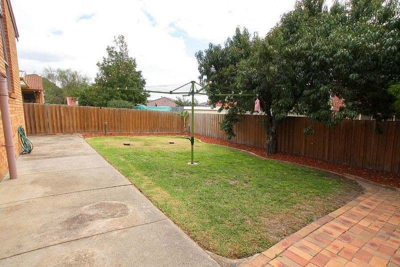 13 Haideh Place, WANTIRNA SOUTH VIC 3152, Wantirna South - Thumbnail 8