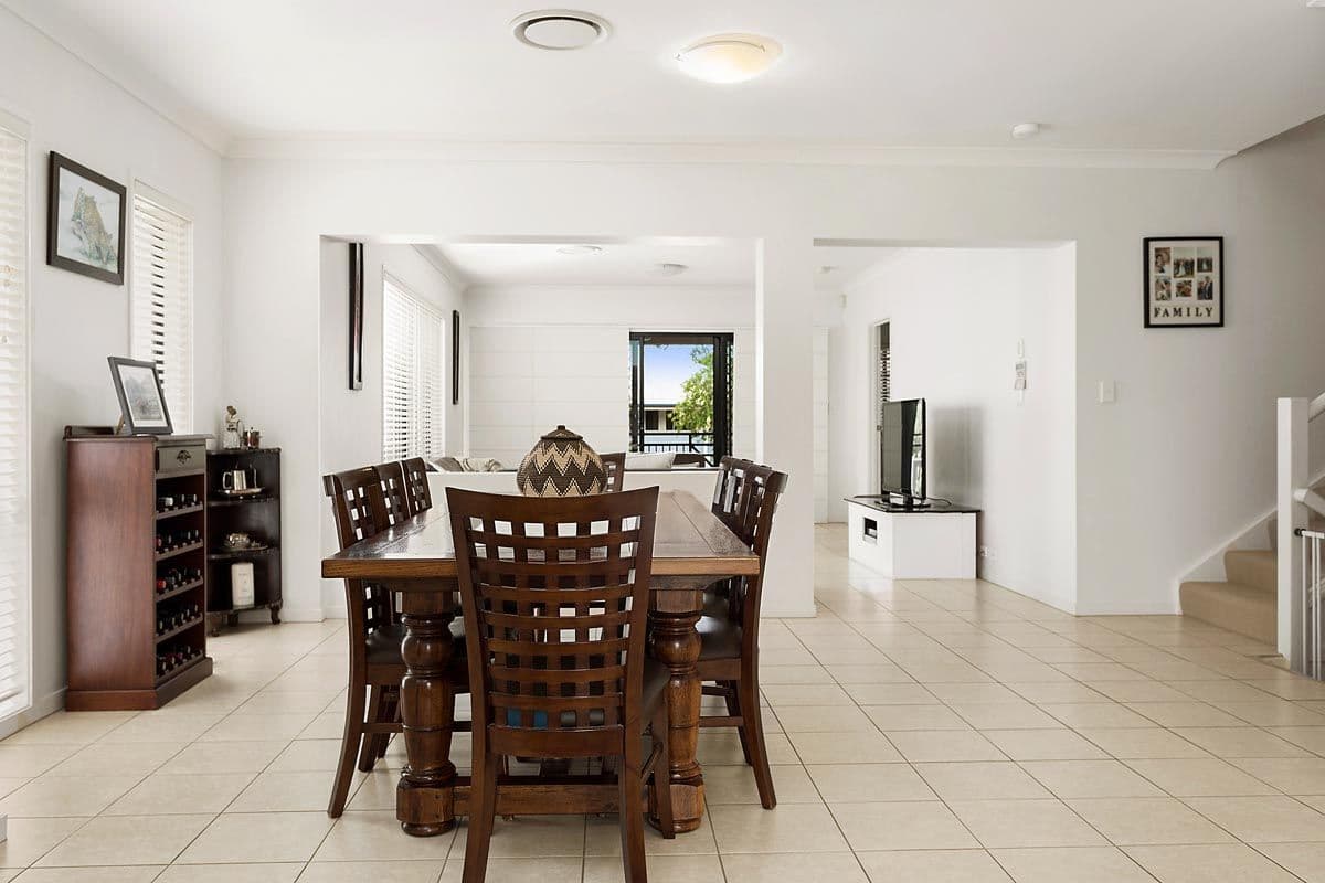 16 Yarr Crescent, Seaford Meadows - Thumbnail 5