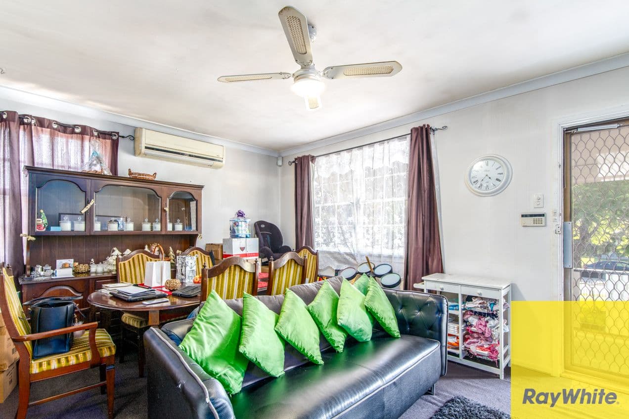 94 and 94a Aurora Drive, TREGEAR NSW 2770, Tregear - Thumbnail 2