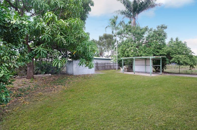 140 Miles Avenue, KELSO QLD 4815, Kelso - Thumbnail 3
