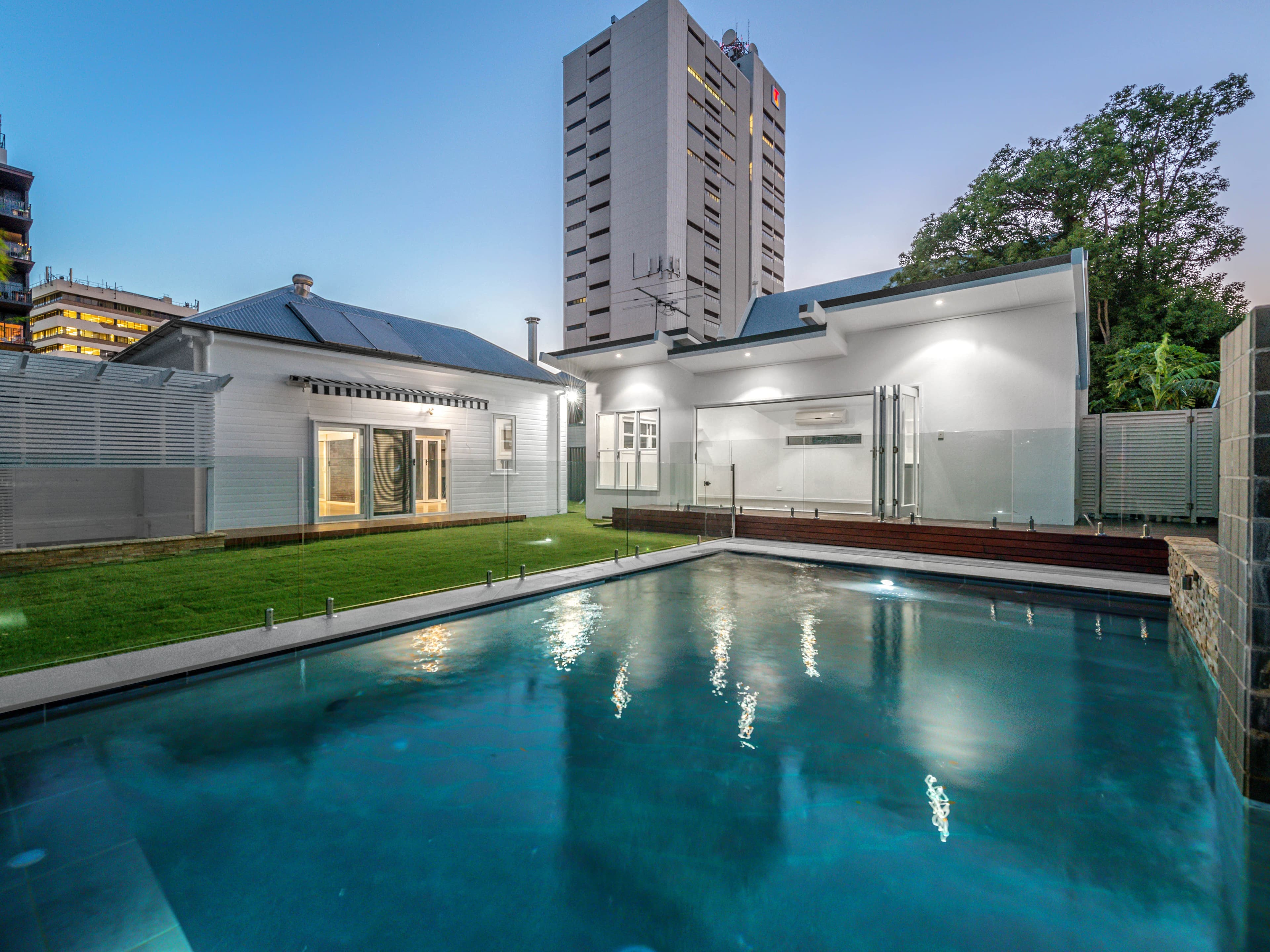 54 Linton Street, Kangaroo Point QLD 4169, Kangaroo Point - Image 1