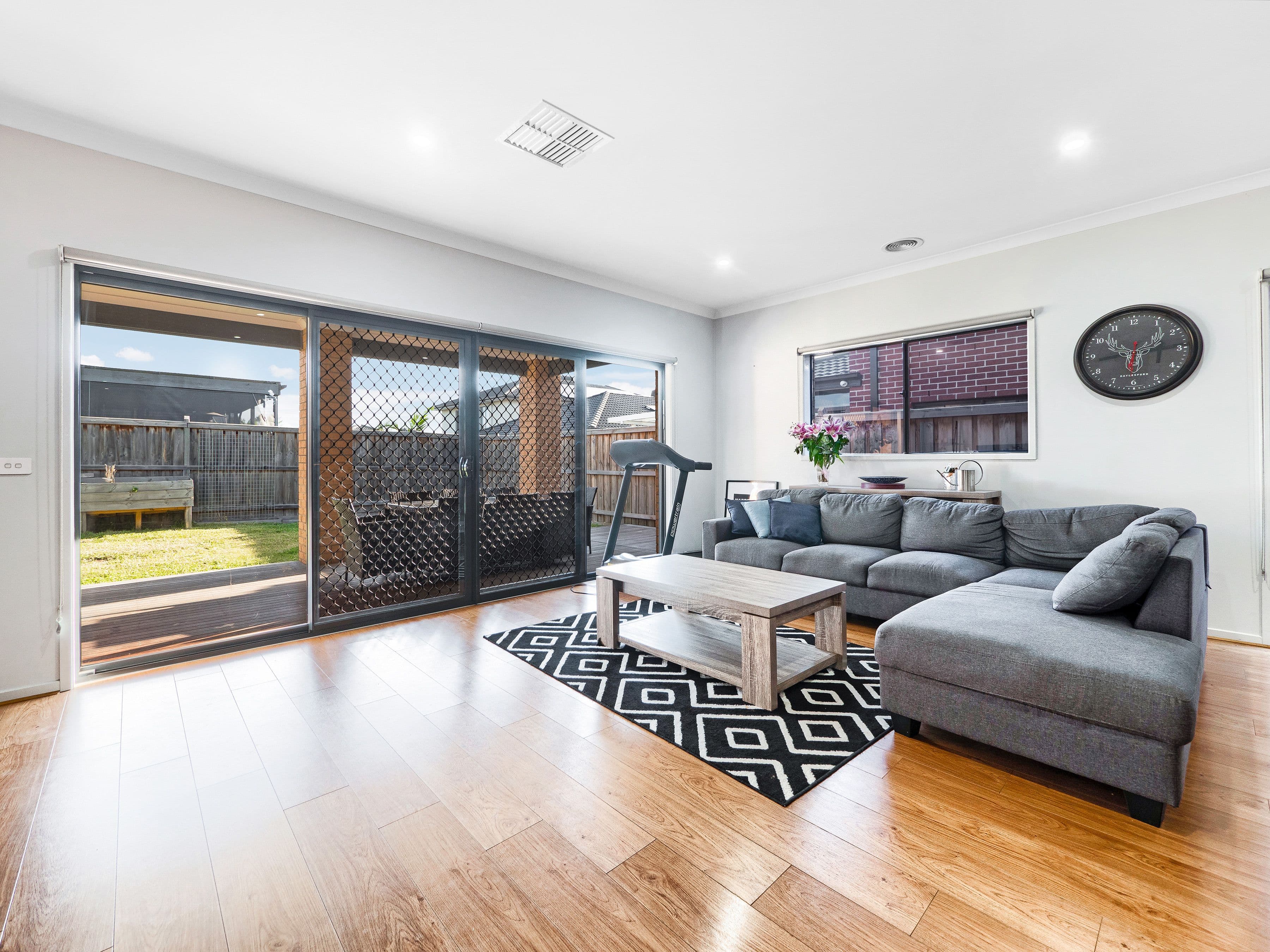 6 Trueman Street, Cranbourne West VIC 3977, Cranbourne West - Thumbnail 7