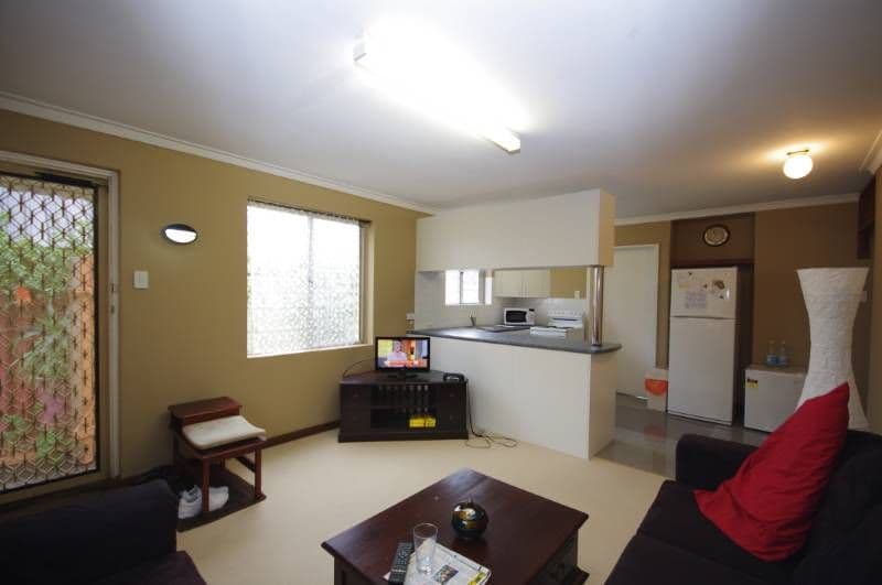 64b Princess Road, BALGA WA 6061, Balga - Thumbnail 6
