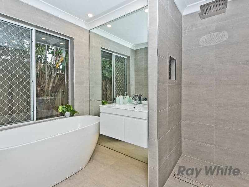 2 Camarsh Drive, Murrumba Downs QLD 4503, Murrumba Downs - Thumbnail 4
