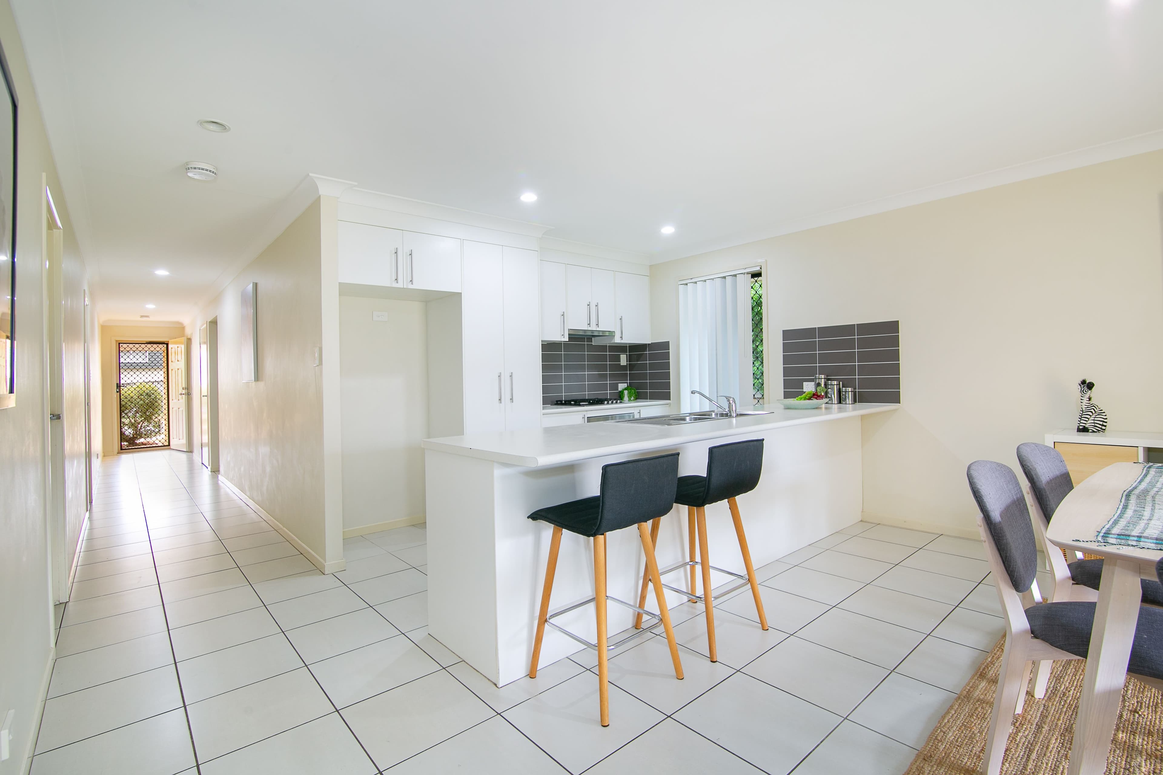 22 Violet Avenue, Springfield Lakes QLD 4300, Springfield Lakes - Thumbnail 4