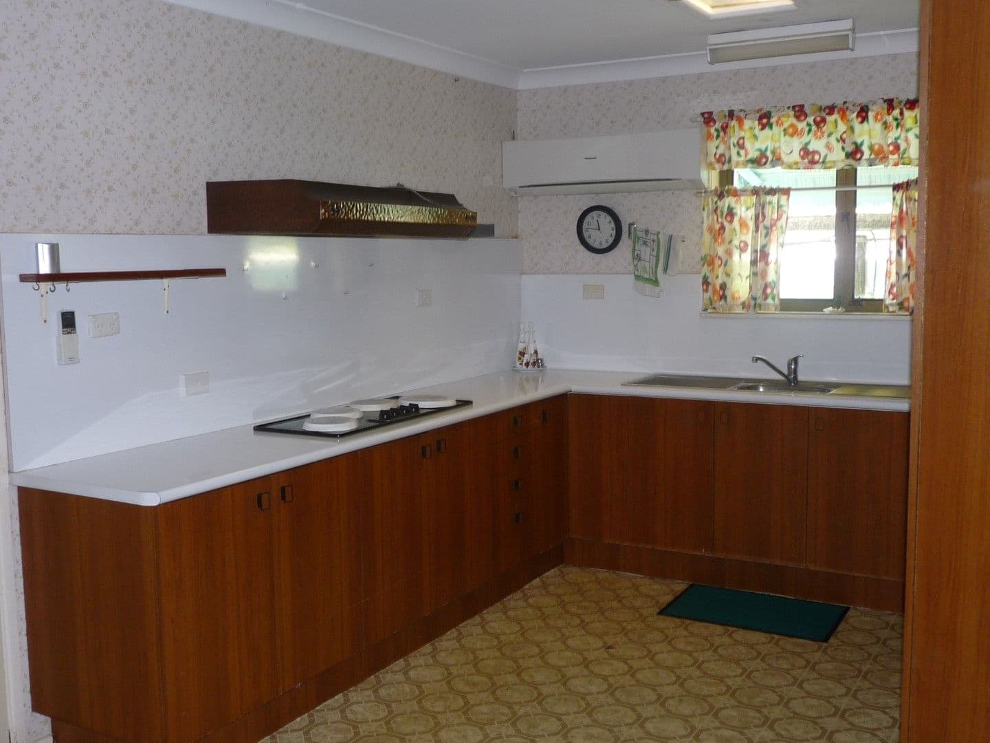 20 Base Street, VICTORIA POINT QLD 4165, Victoria Point - Thumbnail 7