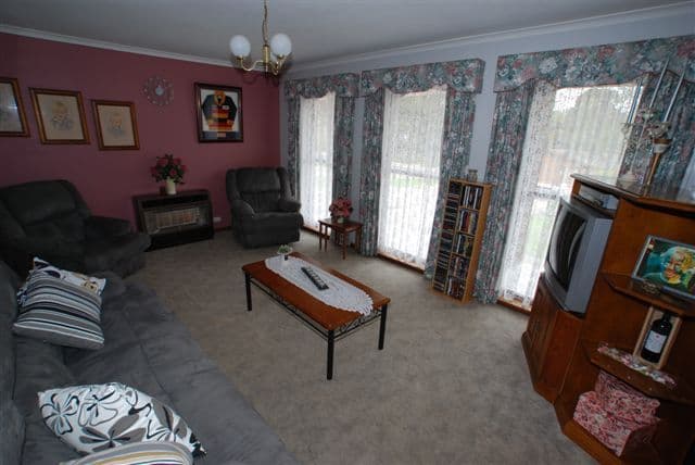 16 Sunhaven Street, REDWOOD PARK SA 5097, Redwood Park - Thumbnail 2