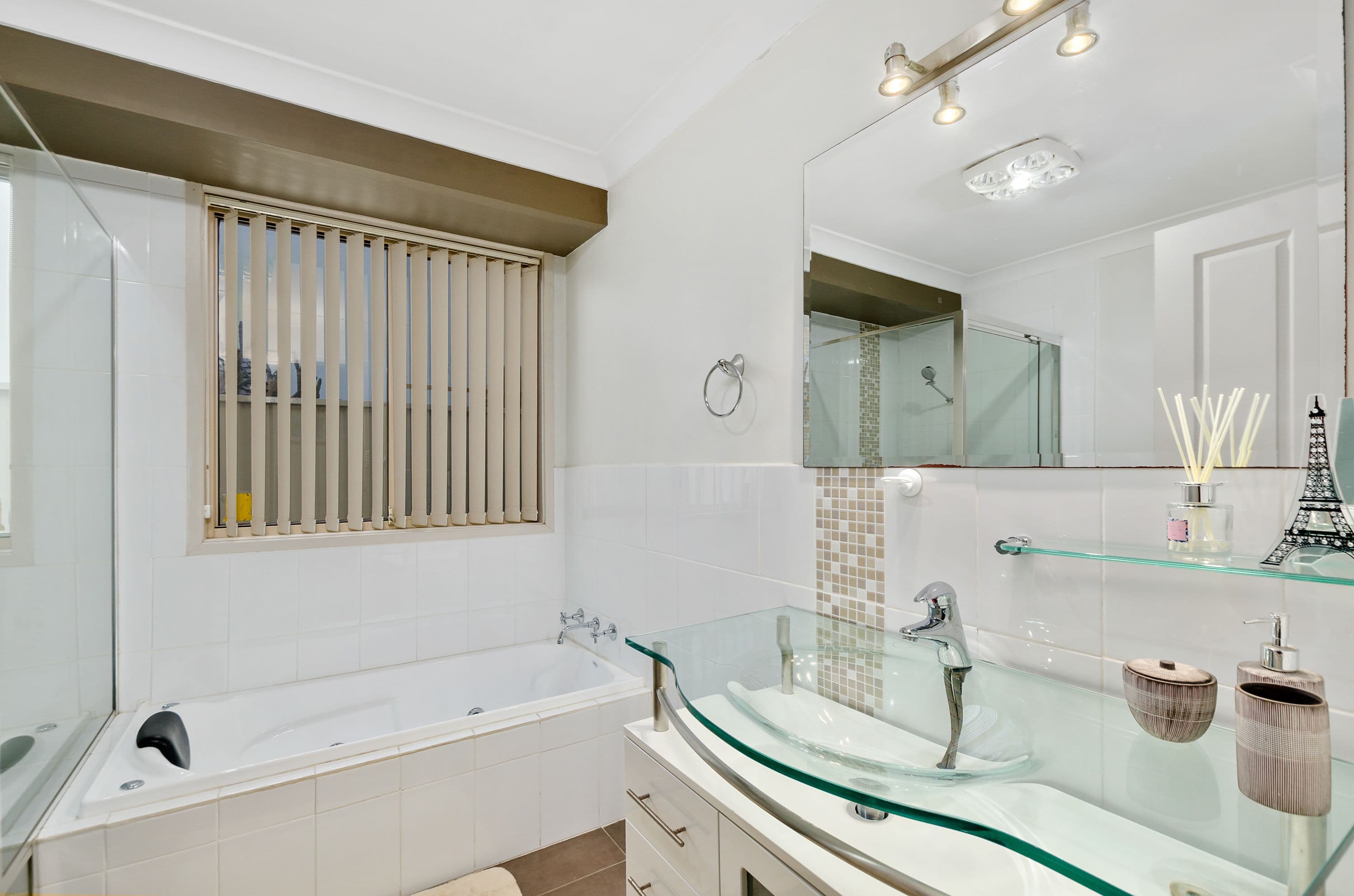 7 Ashton Vale Grove, Horsley - Thumbnail 7