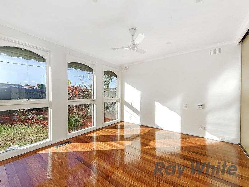 261 Taylors Road, Kings Park VIC 3021, Kings Park - Thumbnail 5