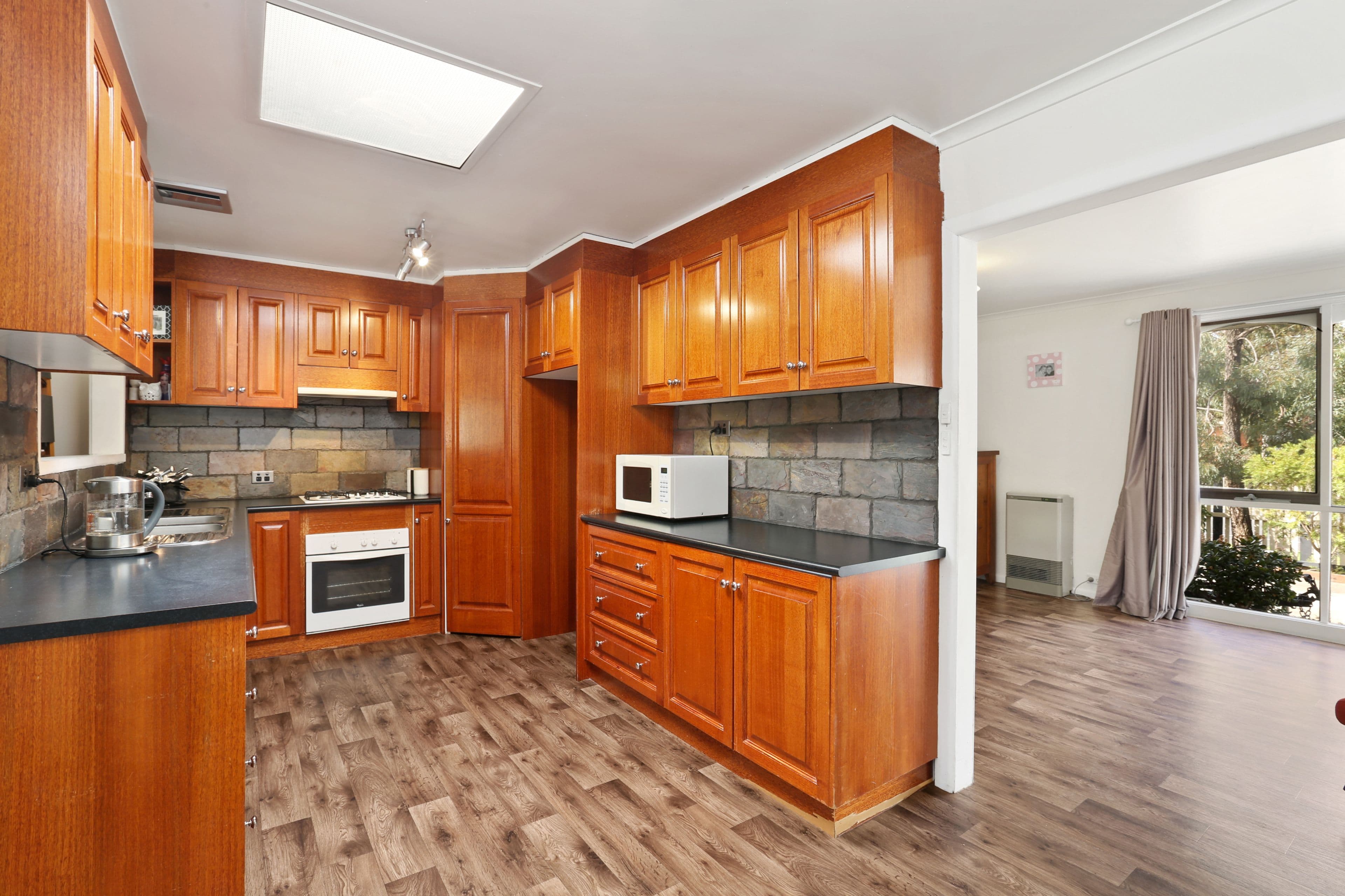 4 Bellnore Drive, Norlane VIC 3214, Norlane - Thumbnail 2