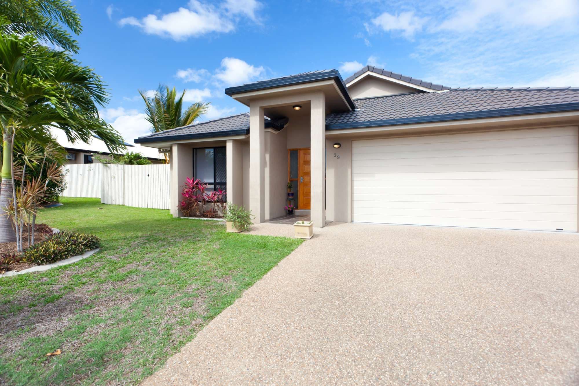 39 Mendi Drive, BUSHLAND BEACH QLD 4818, Bushland Beach - Image 1
