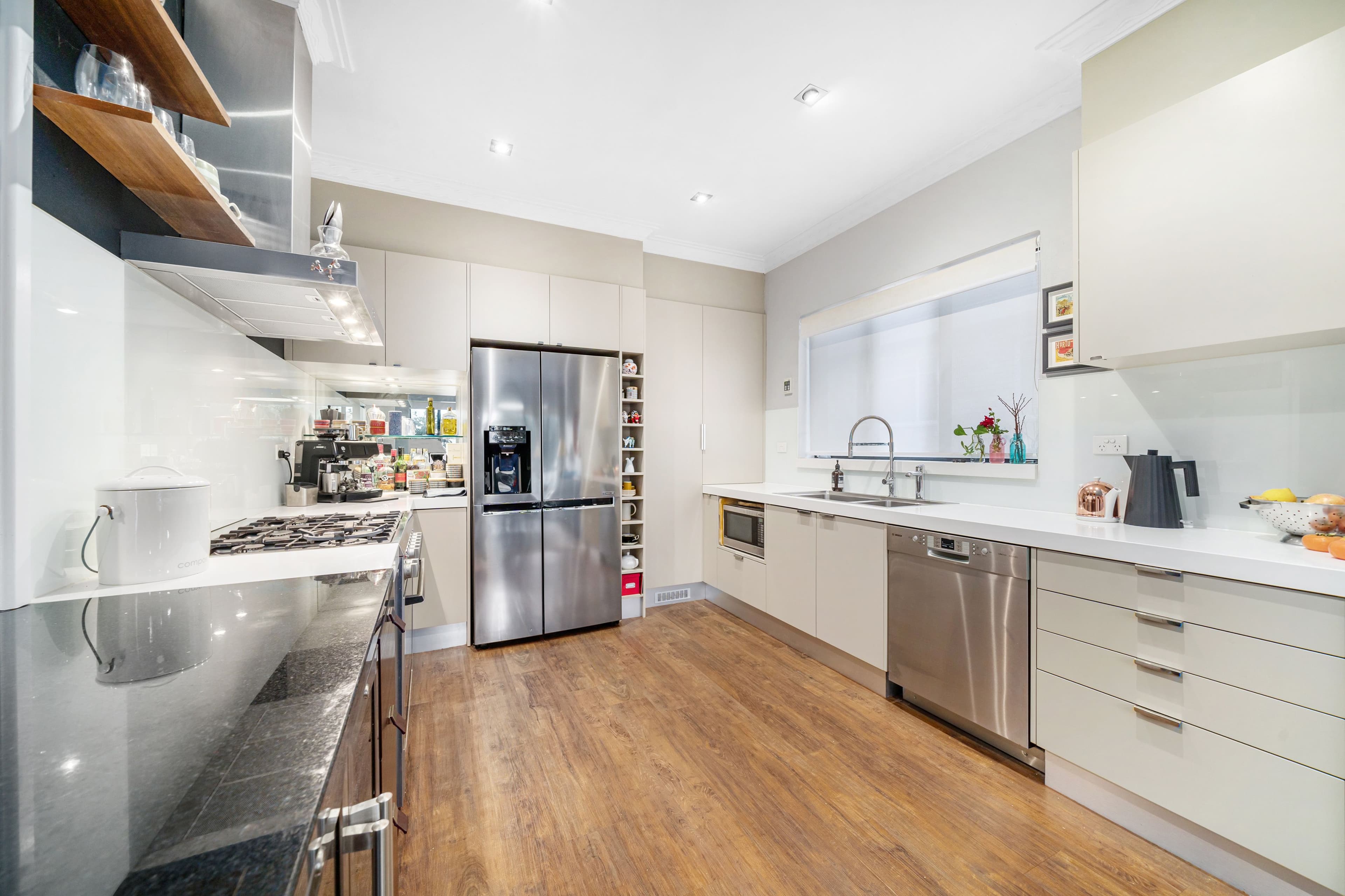 136 Ross Road, Queanbeyan NSW 2620, Queanbeyan - Thumbnail 2